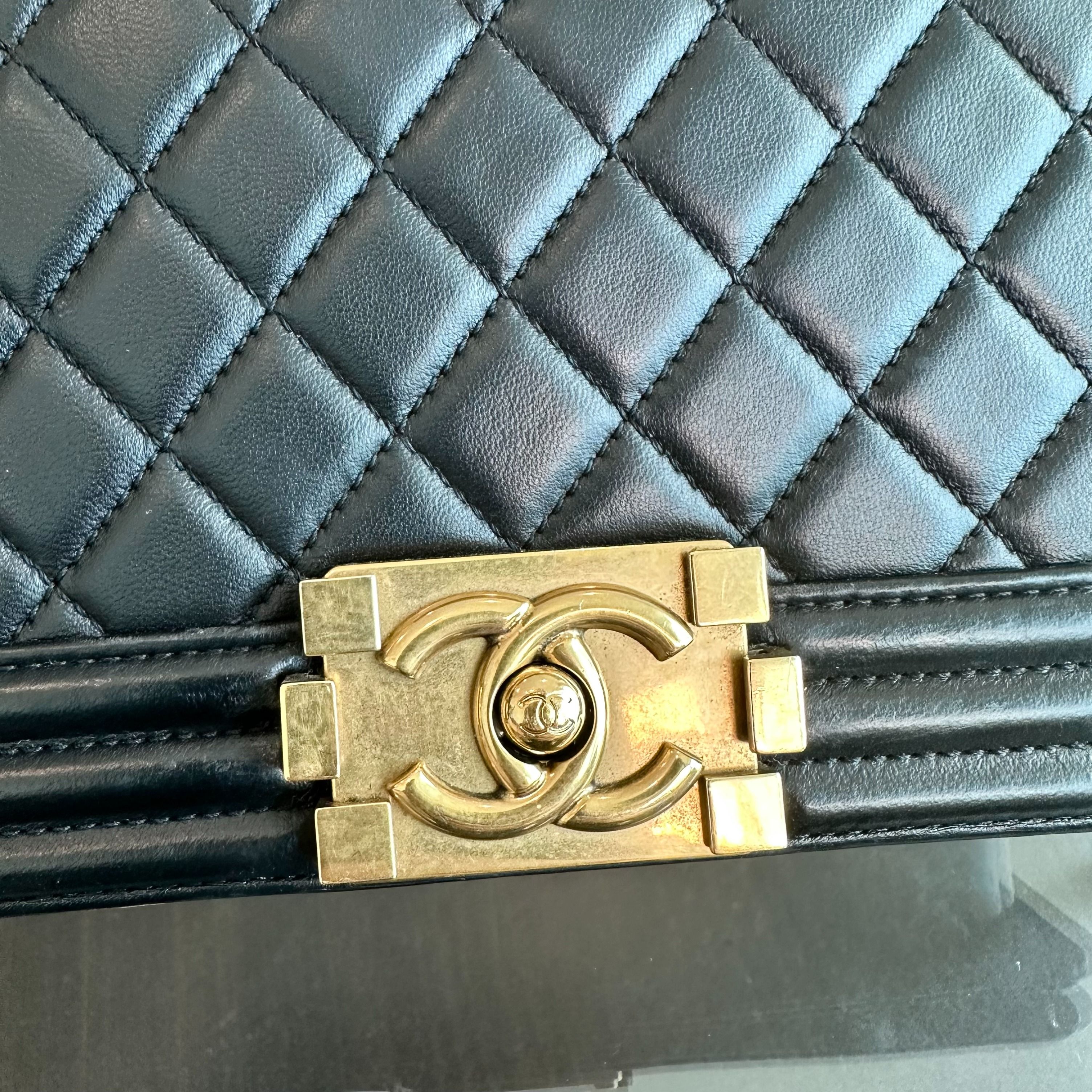 Chanel Boy Old Medium 25CM Lambskin Leboy Black GHW No 19 - Luxury Evermore