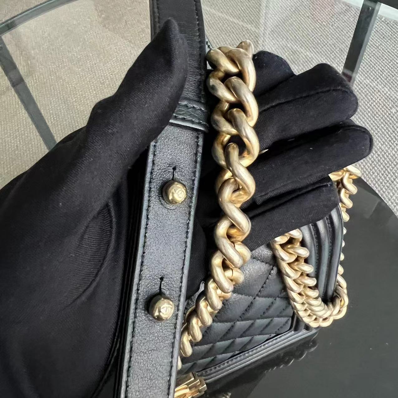 Chanel Boy Old Medium 25CM Quilted Calfskin Black Leboy Golden Hardware Series 20 - Luxury Evermore