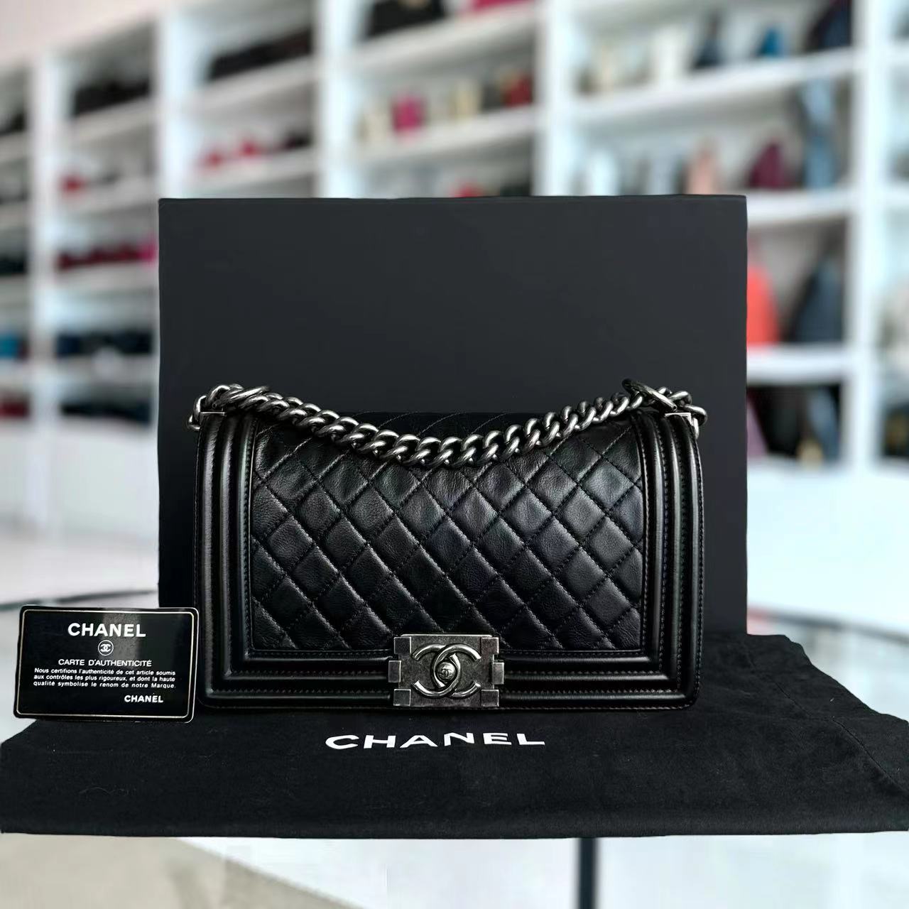 Chanel Boy Old Medium 25CM Quilted Calfskin Black Leboy Silver Hardware Series 17 - Luxury Evermore