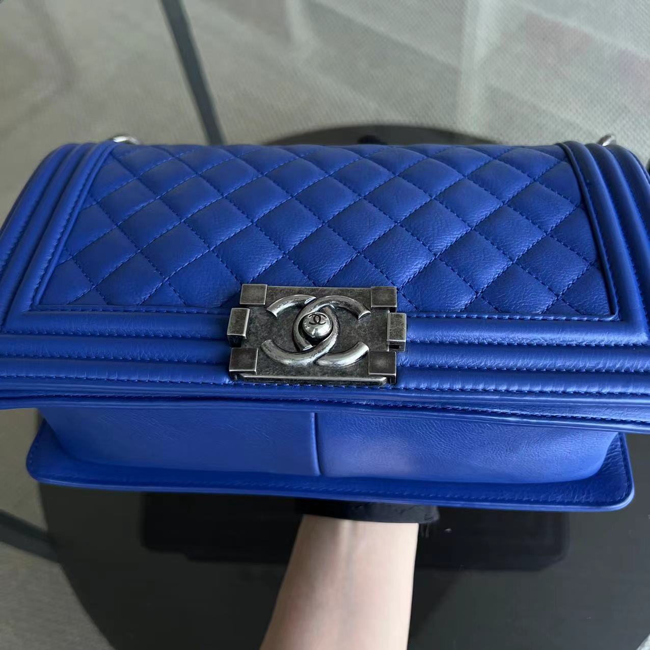 Chanel Boy Old Medium 25CM Quilted Calfskin Blue Leboy Silver Hardware Series 18 - Luxury Evermore