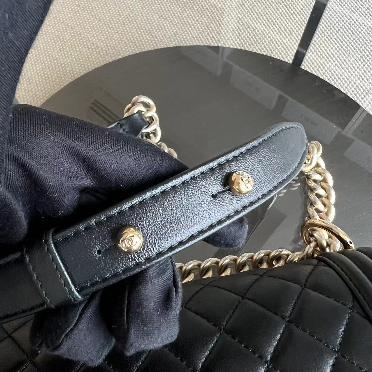 Chanel Boy Old Medium 25CM Quilted Lambskin Black Leboy Golden Hardware Series 23 - Luxury Evermore