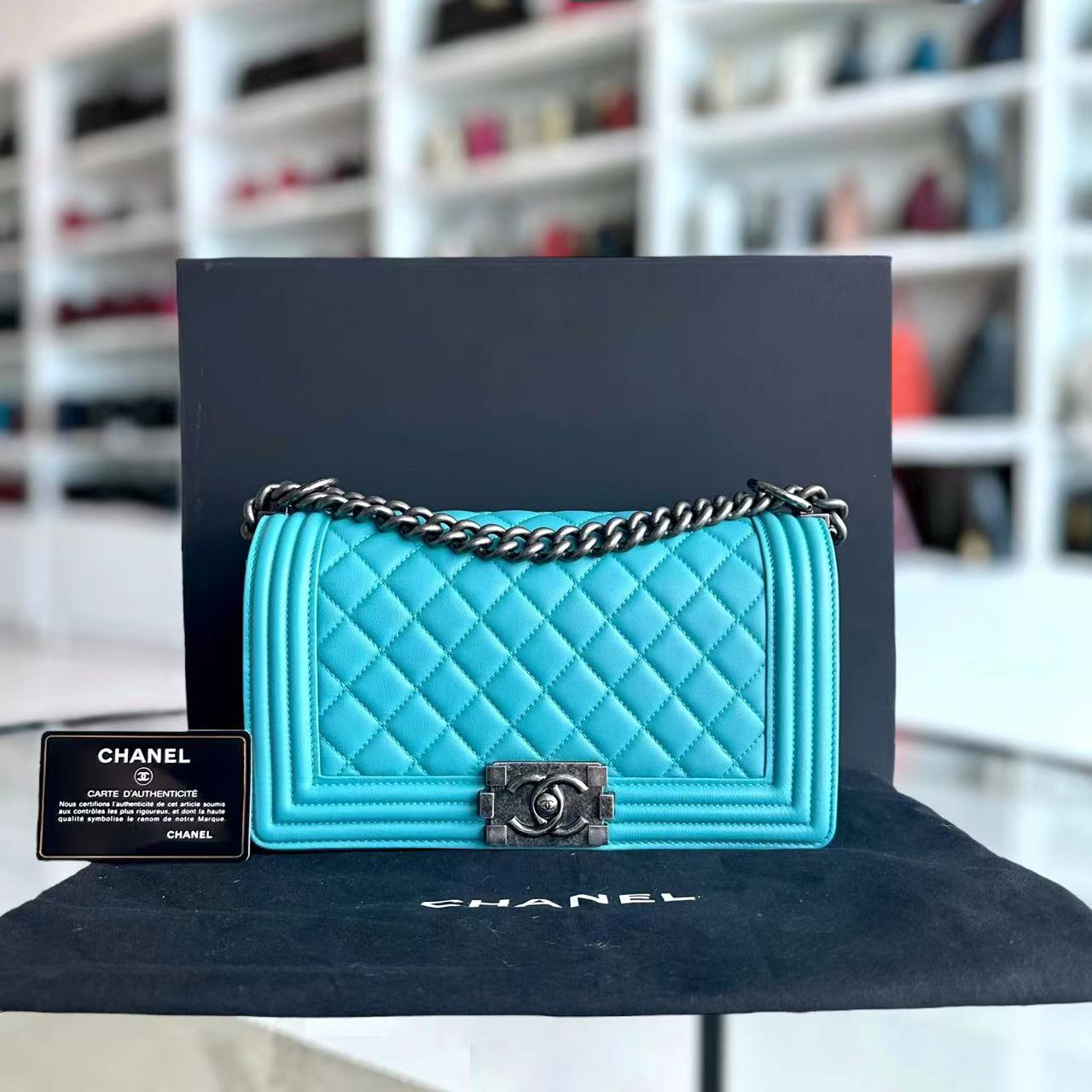 Chanel Boy Old Medium 25CM Quilted Lambskin Tiffany Blue Leboy Ruthenium Silver Hardware Series 19 - Luxury Evermore