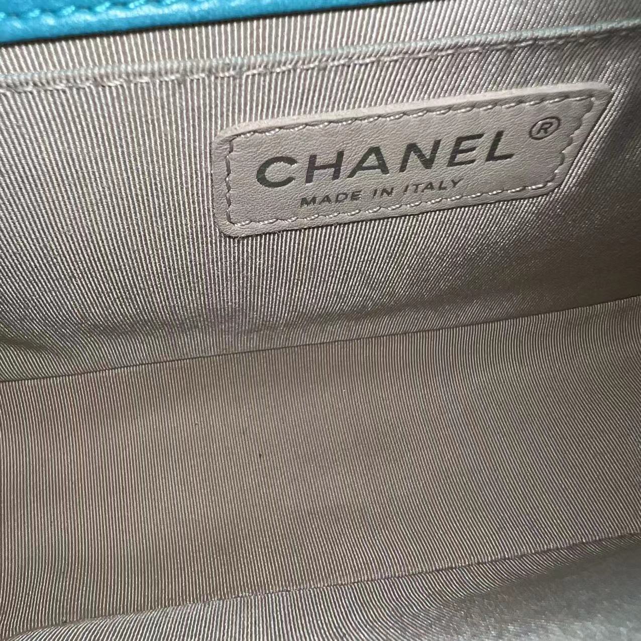 Chanel Boy Old Medium 25CM Quilted Lambskin Tiffany Blue Leboy Ruthenium Silver Hardware Series 19 - Luxury Evermore