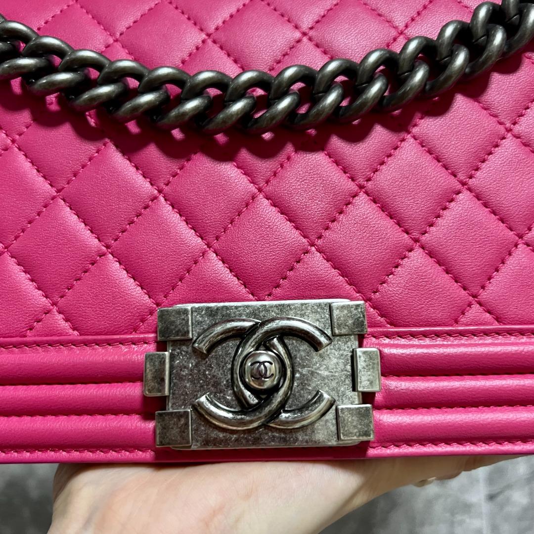 Chanel Boy Old Medium Lambskin No 19 - Luxury Evermore