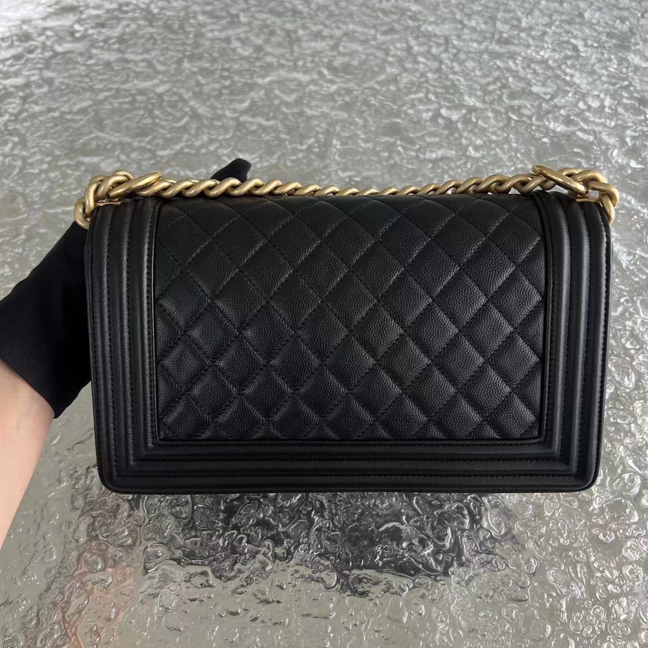 Chanel Caviar Boy Old Medium 25CM Quilted Grained Calfskin Leboy Black GHW No 24 - Luxury Evermore