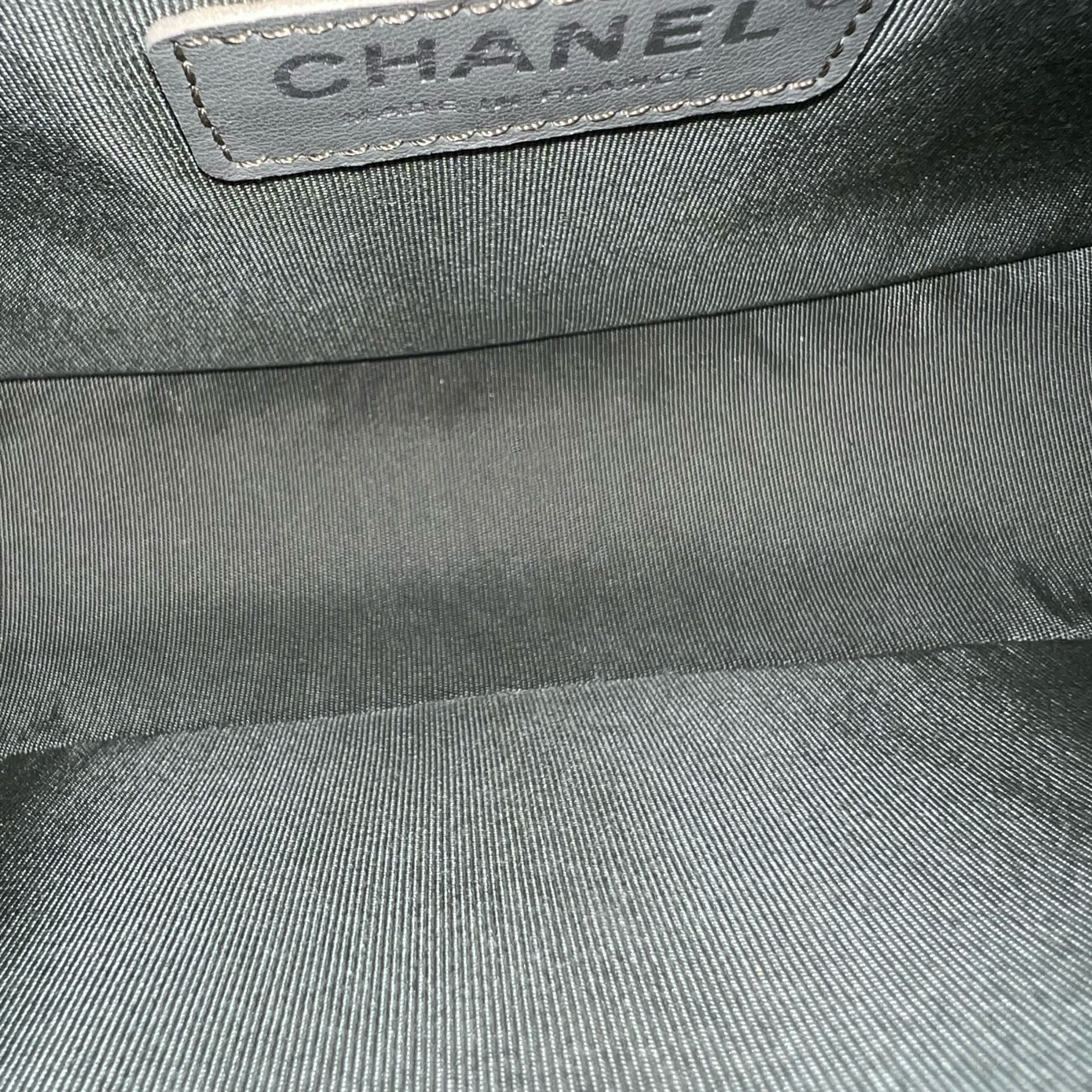 Chanel Caviar Boy Old Medium 25CM Quilted Grained Calfskin Light Green Leboy Silver Hardware Series 25 - Luxury Evermore