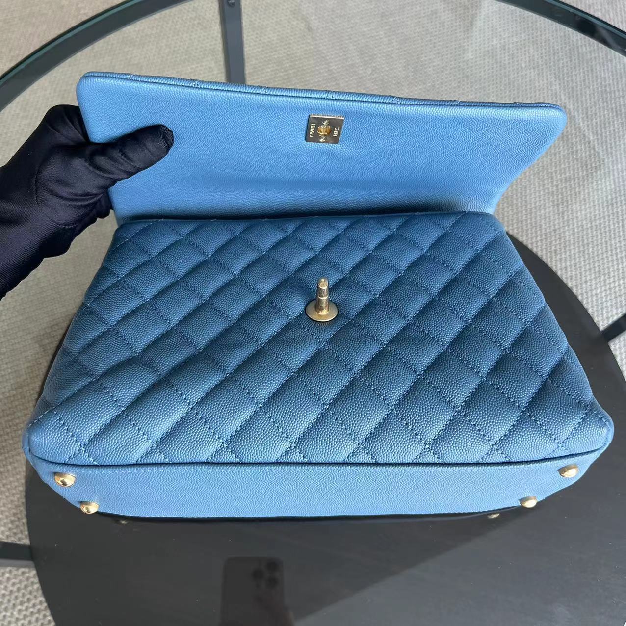 Chanel Caviar Coco Handle Medium Quilted Calfskin Blue Golden Hardware Series 26 - Luxury Evermore