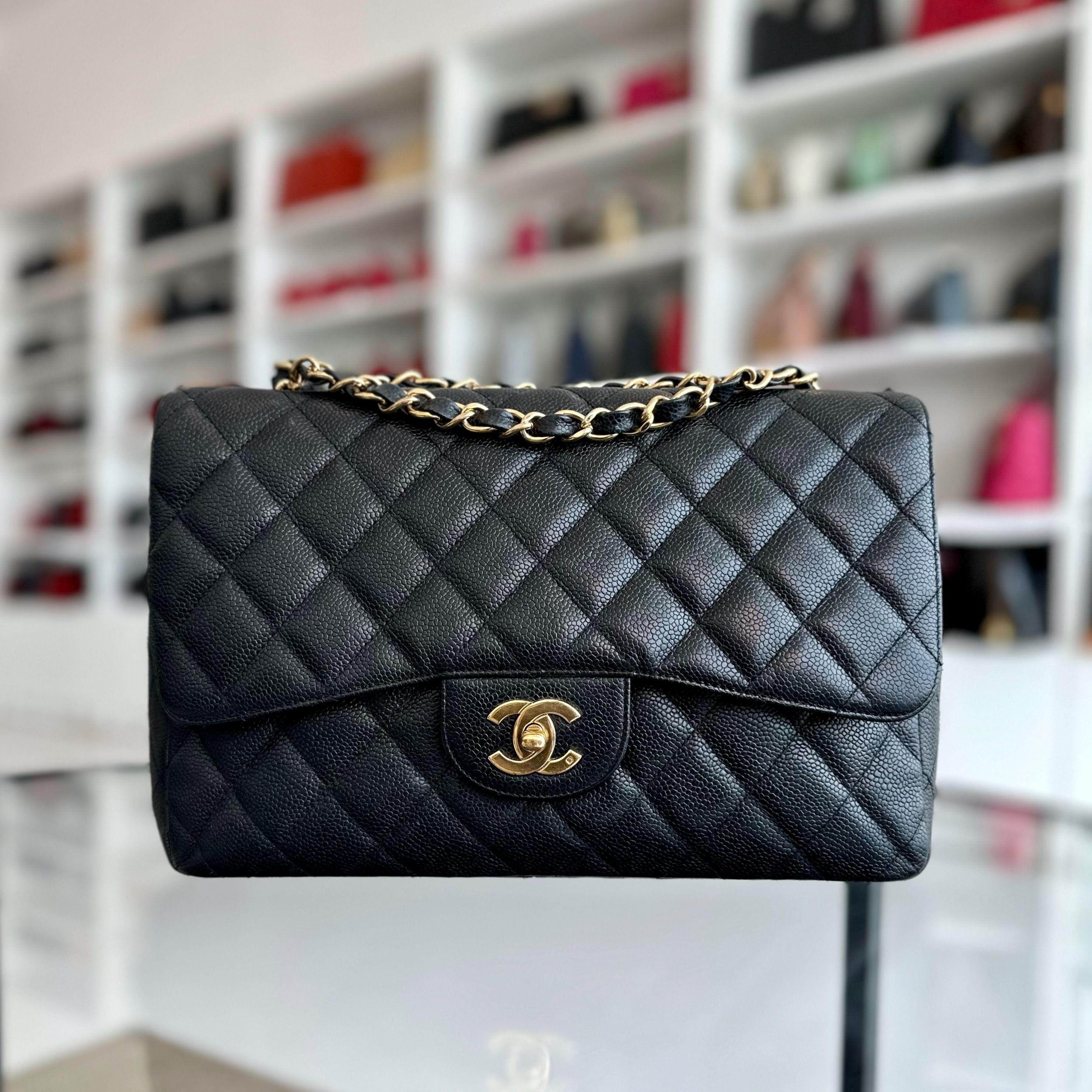 Caviar Jumbo Classic Flap Single Flap Black GHW No 12