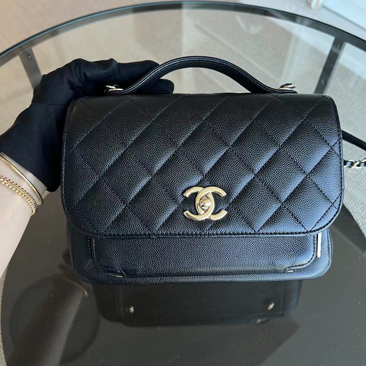 Chanel Caviar Medium Business Affinity 23CM Quilted Calfskin Black GHW No 25 - Luxury Evermore