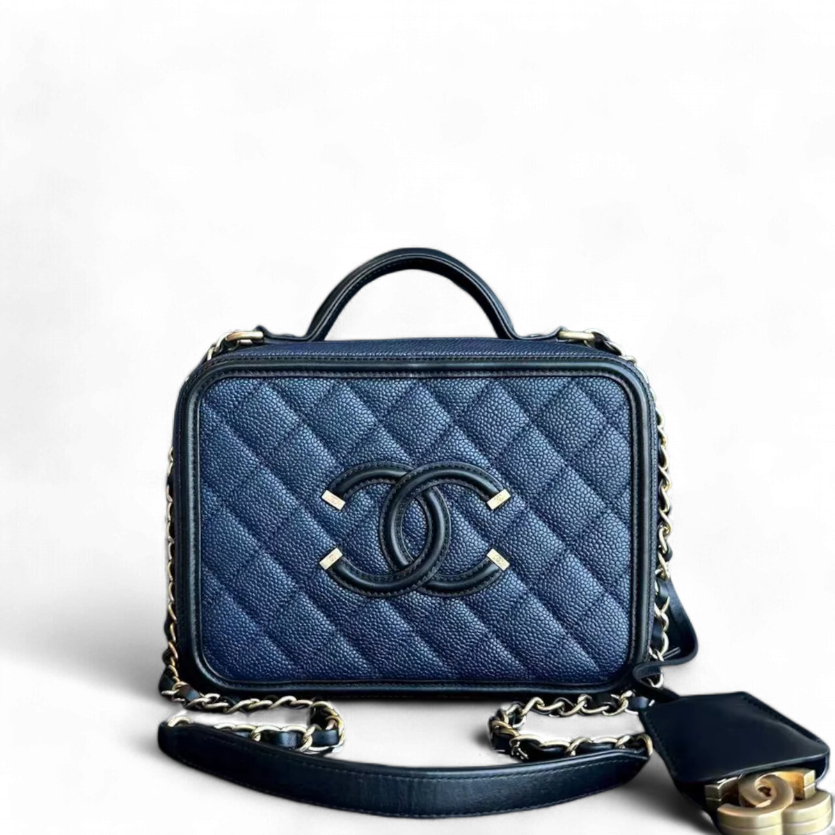 Chanel Caviar Medium filigree Vanity Case Quilted Grained Calfskin Dark Blue Golden Hardware Series 24