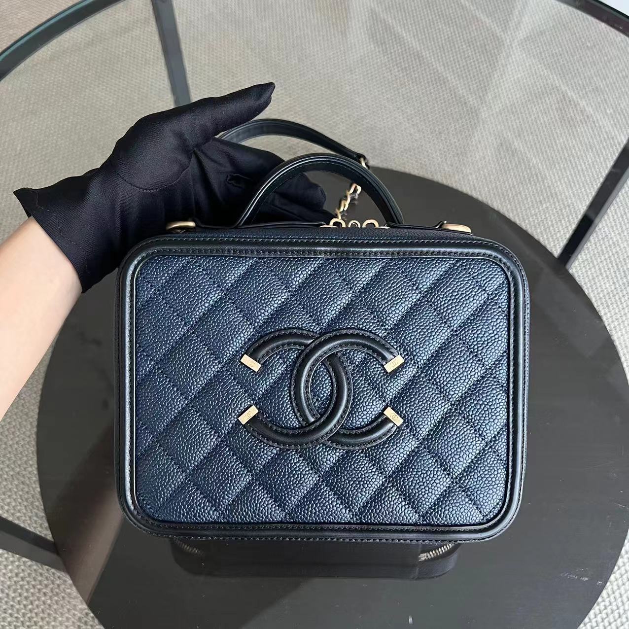 Chanel Caviar Medium filigree Vanity Case Quilted Grained Calfskin Dark Blue Golden Hardware Series 24 - Luxury Evermore