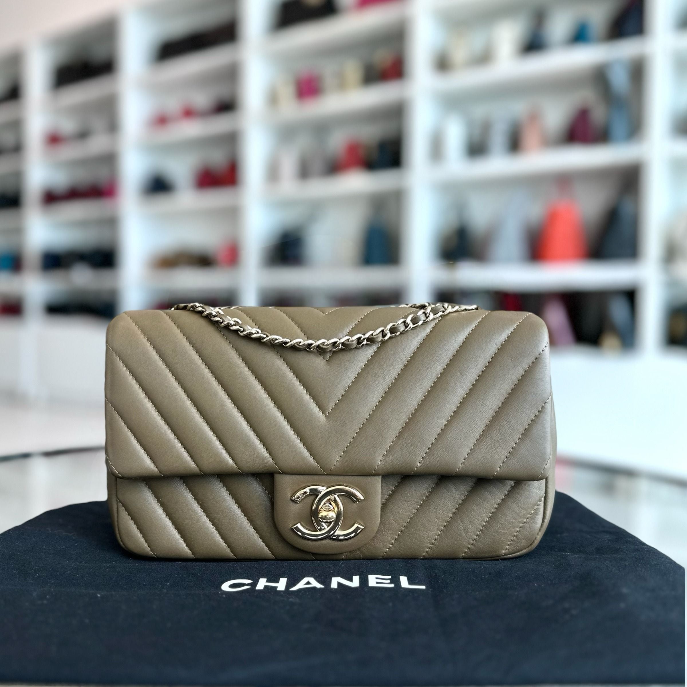 Chanel Chevron Classic Seasonal Flap Lambskin Olive GHW No 20 - Luxury Evermore