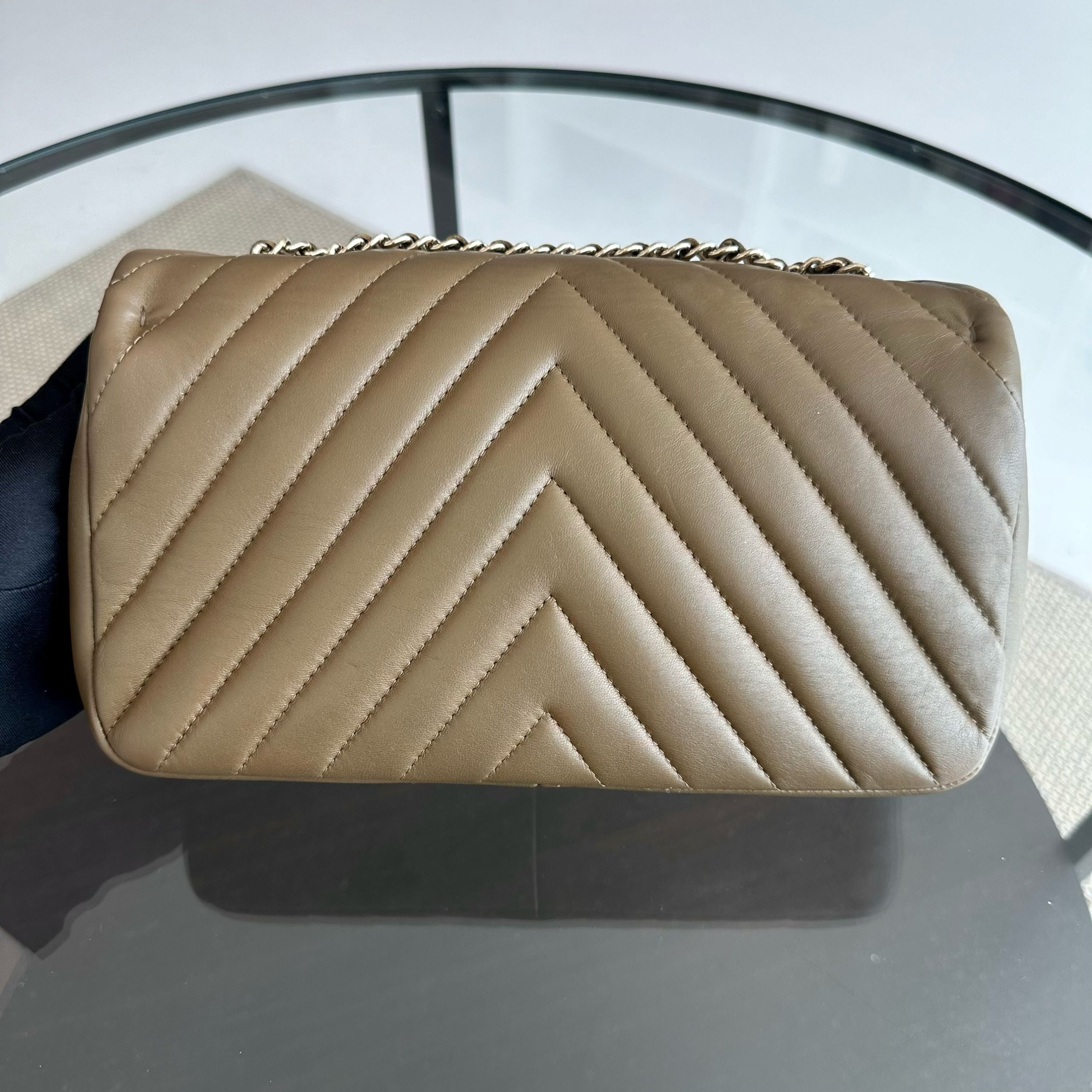 Chanel Chevron Classic Seasonal Flap Lambskin Olive GHW No 20 - Luxury Evermore