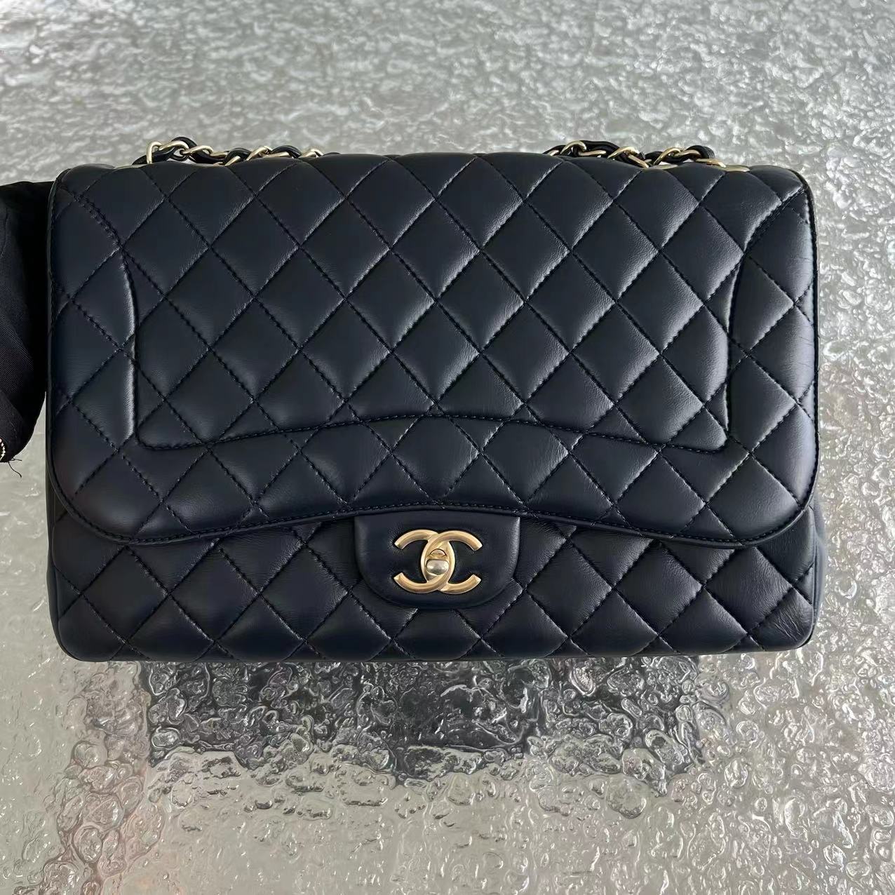 Chanel Chic Flap Jumbo Quilted Calfskin Dark Blue Golden Hardware Series 21 - Luxury Evermore