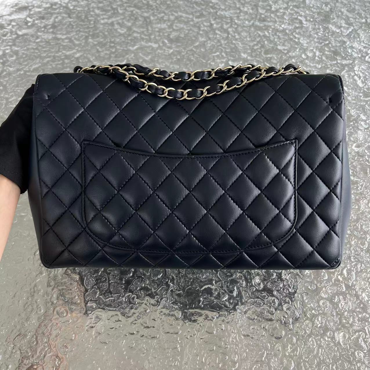 Chanel Chic Flap Jumbo Quilted Calfskin Dark Blue Golden Hardware Series 21 - Luxury Evermore