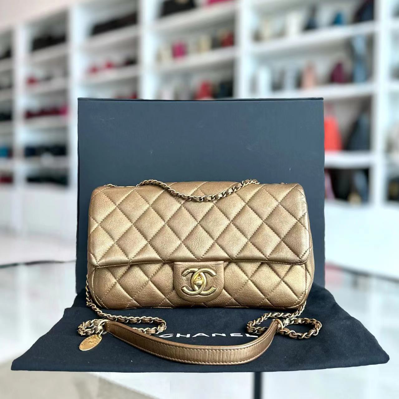 Chanel Classic Flap Seasonal Flap Medium 25CM Quilted Calfskin Bronze Golden Hardware Series 21 - Luxury Evermore