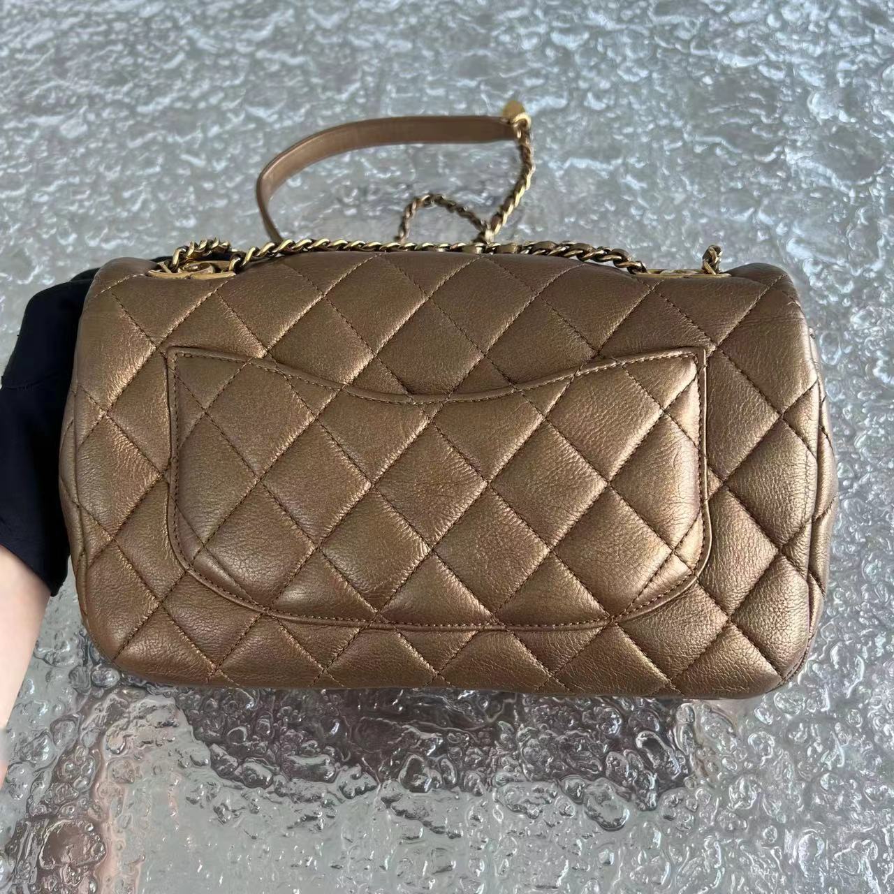 Chanel Classic Flap Seasonal Flap Medium 25CM Quilted Calfskin Bronze Golden Hardware Series 21 - Luxury Evermore