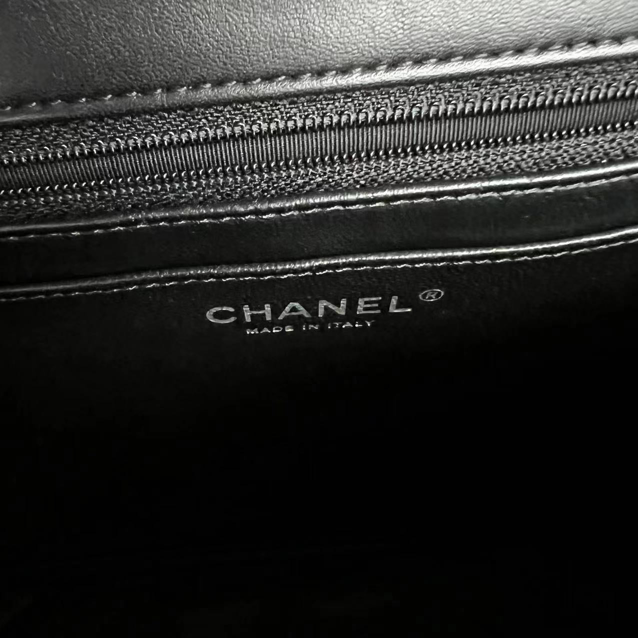 Chanel Classic Twist Timeless Jumbo Patent With Lambskin Black No 18 - Luxury Evermore