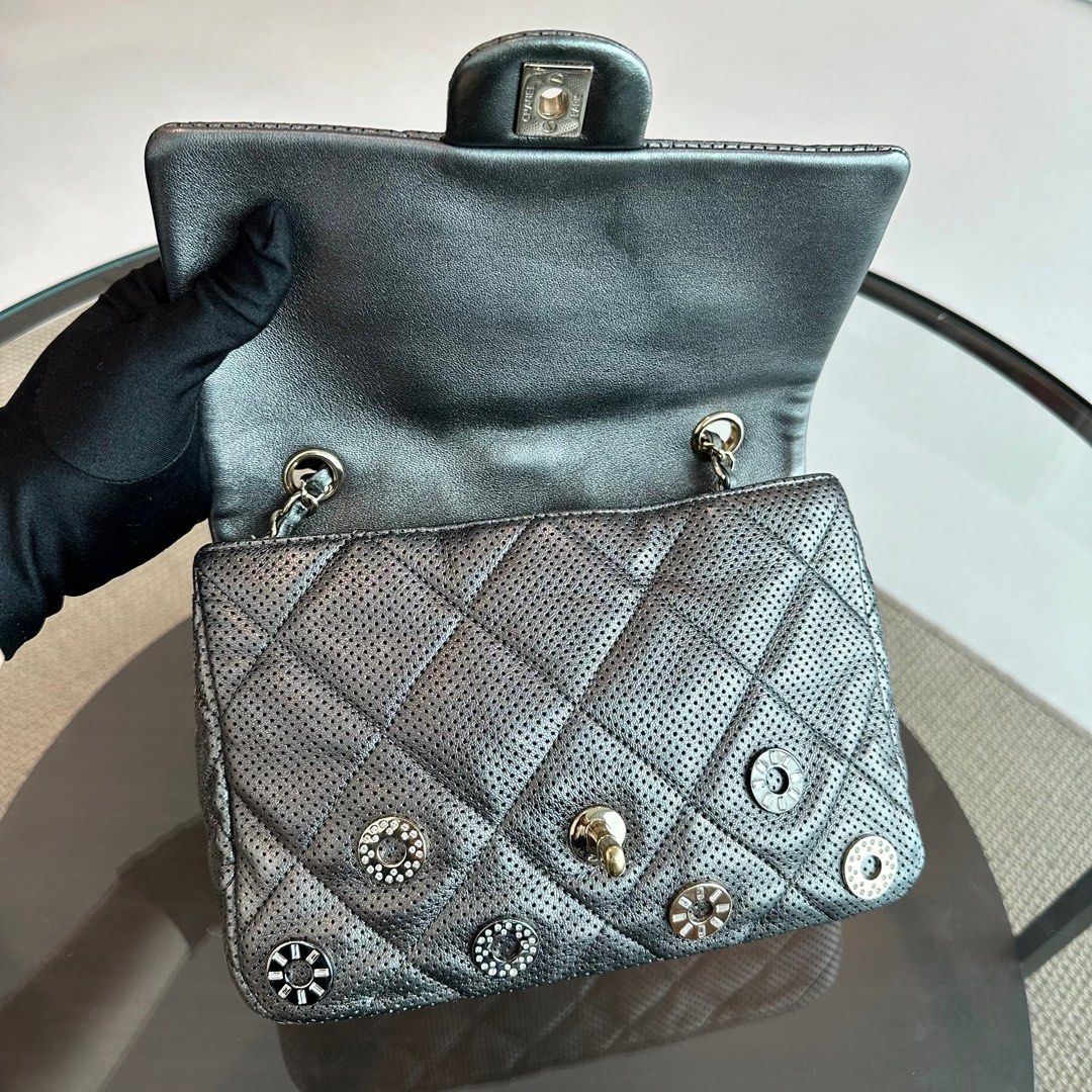 Chanel Cruise Paris-Dubai Medals 2015 Seasonal Flap Perforated Metallic Calfskin Dark Grey No 20 - Luxury Evermore