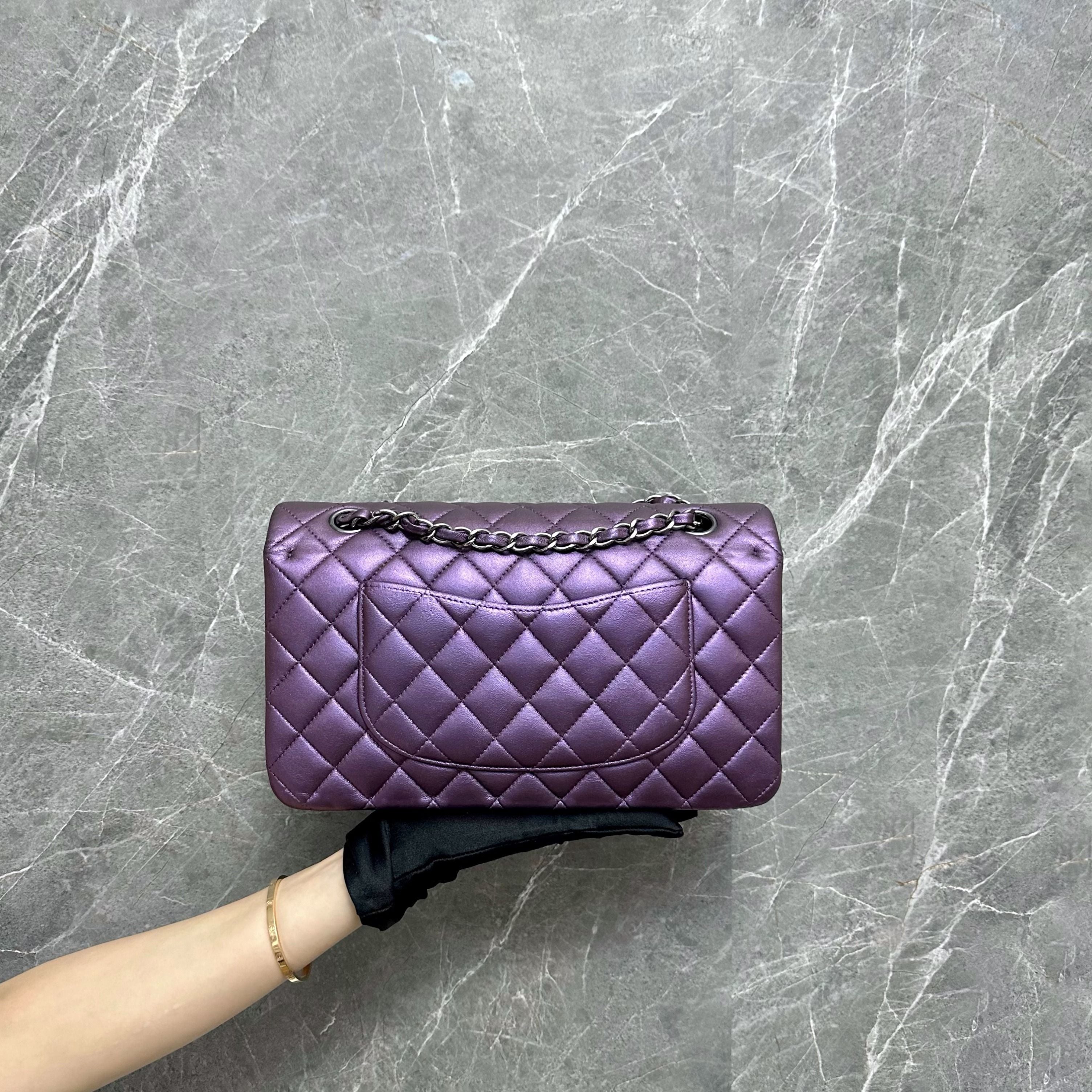 Chanel Medium Classic Double Flap Iridescent Lambskin Purple No 24 - Luxury Evermore