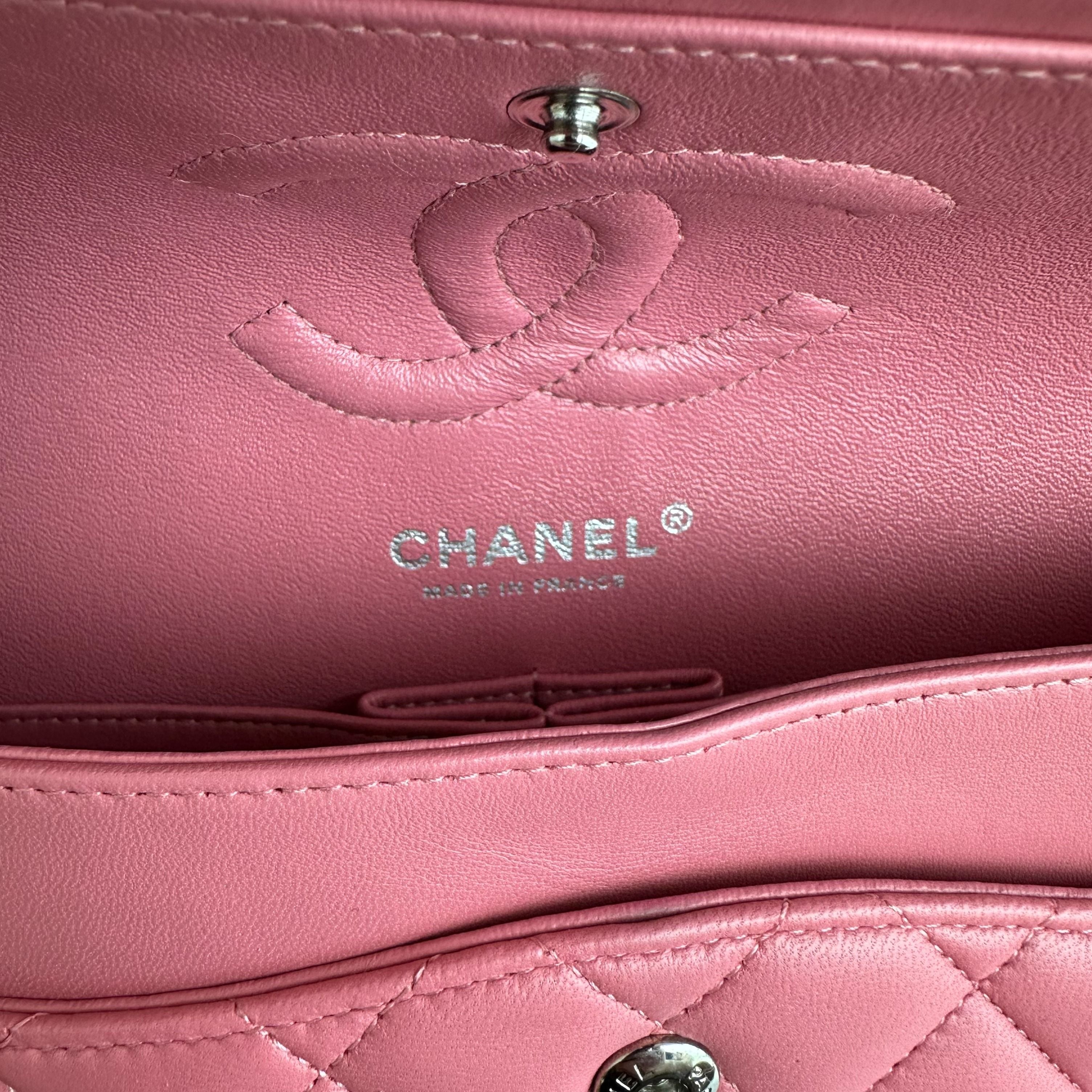 Chanel Medium Classic Flap 25CM Quilted Lambskin Sakura Pink SHW No 18 - Luxury Evermore