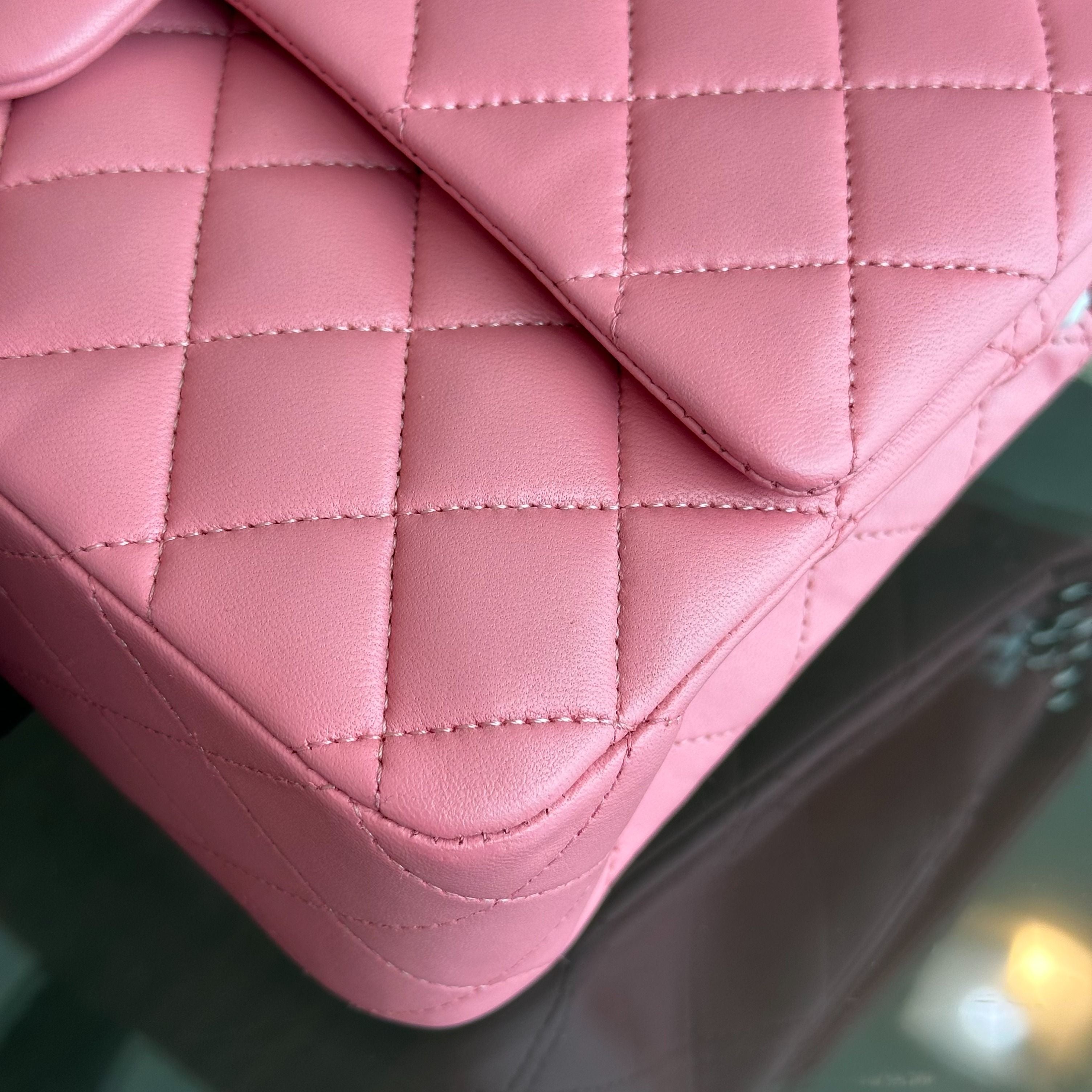 Chanel Medium Classic Flap 25CM Quilted Lambskin Sakura Pink SHW No 18 - Luxury Evermore