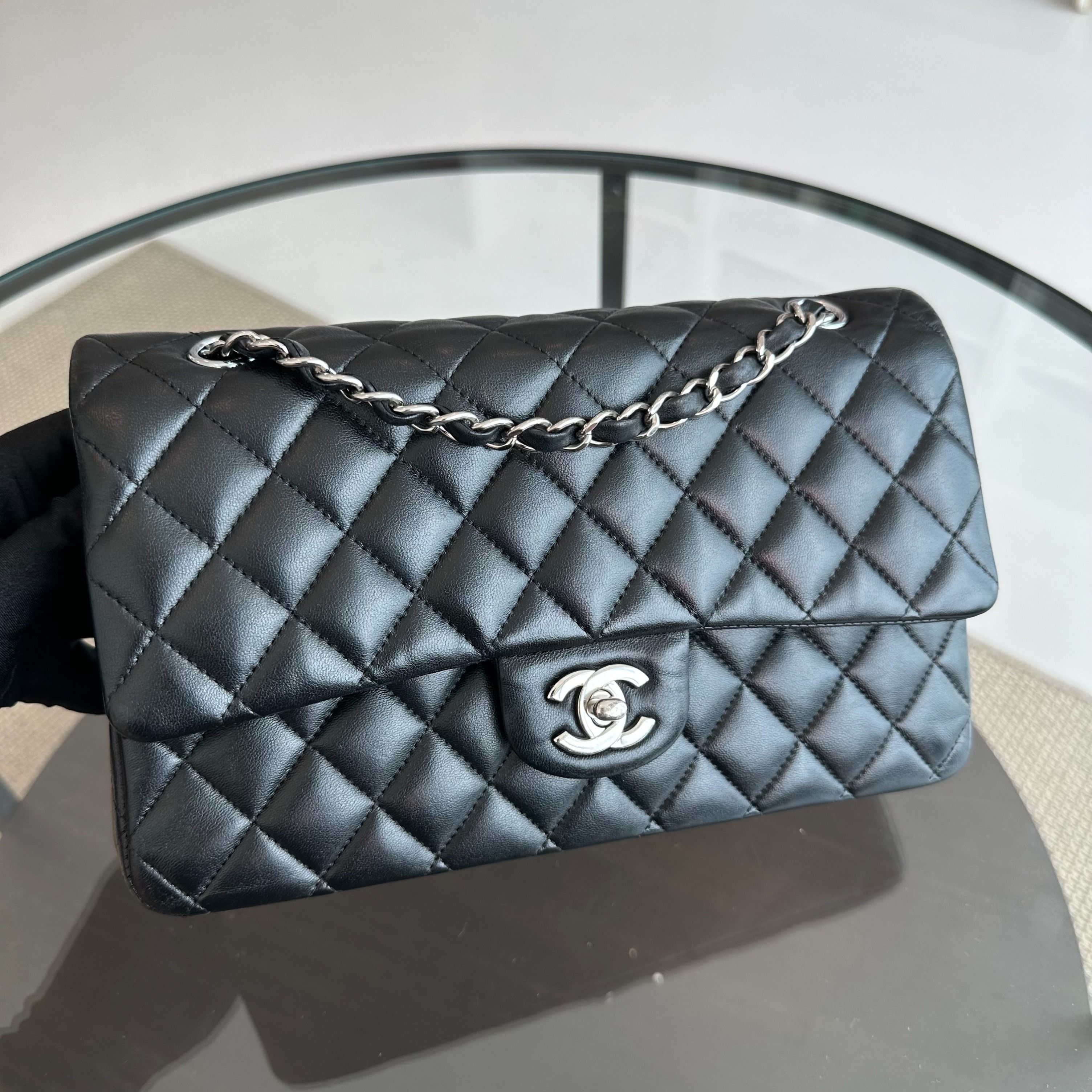 Chanel Medium Classic Flap Lambskin Black SHW No 21 - Luxury Evermore