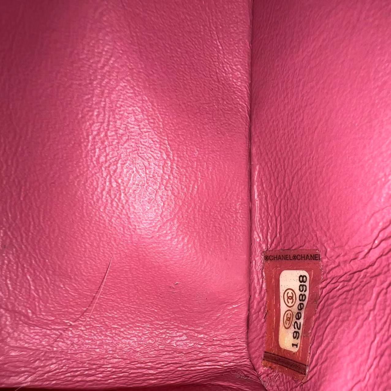 Chanel Medium Classic Flap Valentine Crystal Heart Limited Edition Pink LGHW No 19 - Luxury Evermore