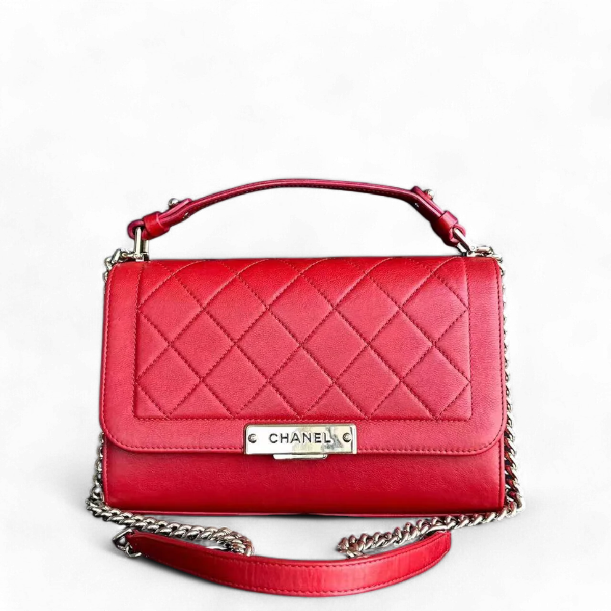 Medium Label Click Flap Quilted Grained Calfskin Red Golden Hardware Series 24