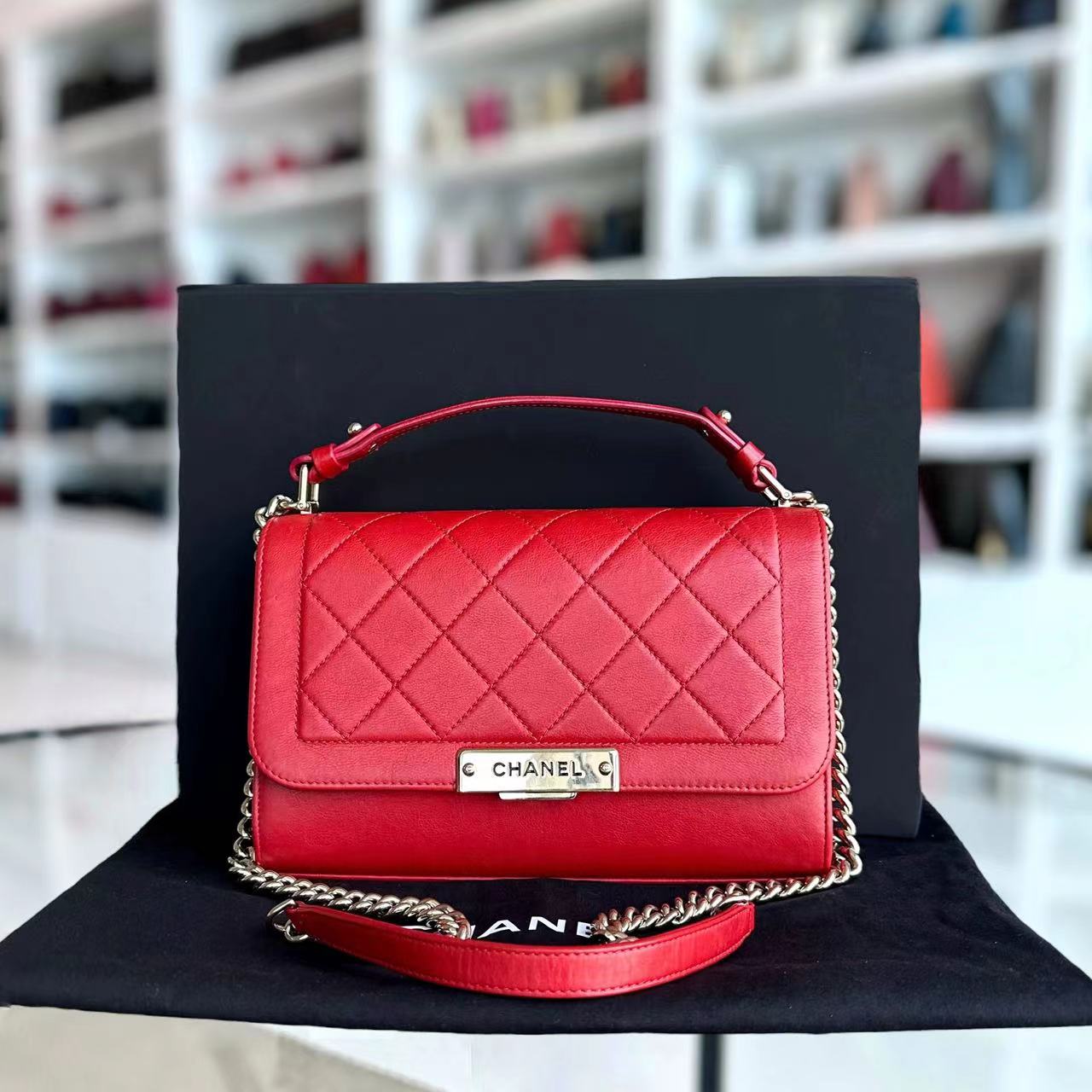 Chanel Medium Label Click Flap Quilted Grained Calfskin Red Golden Hardware Series 24 - Luxury Evermore