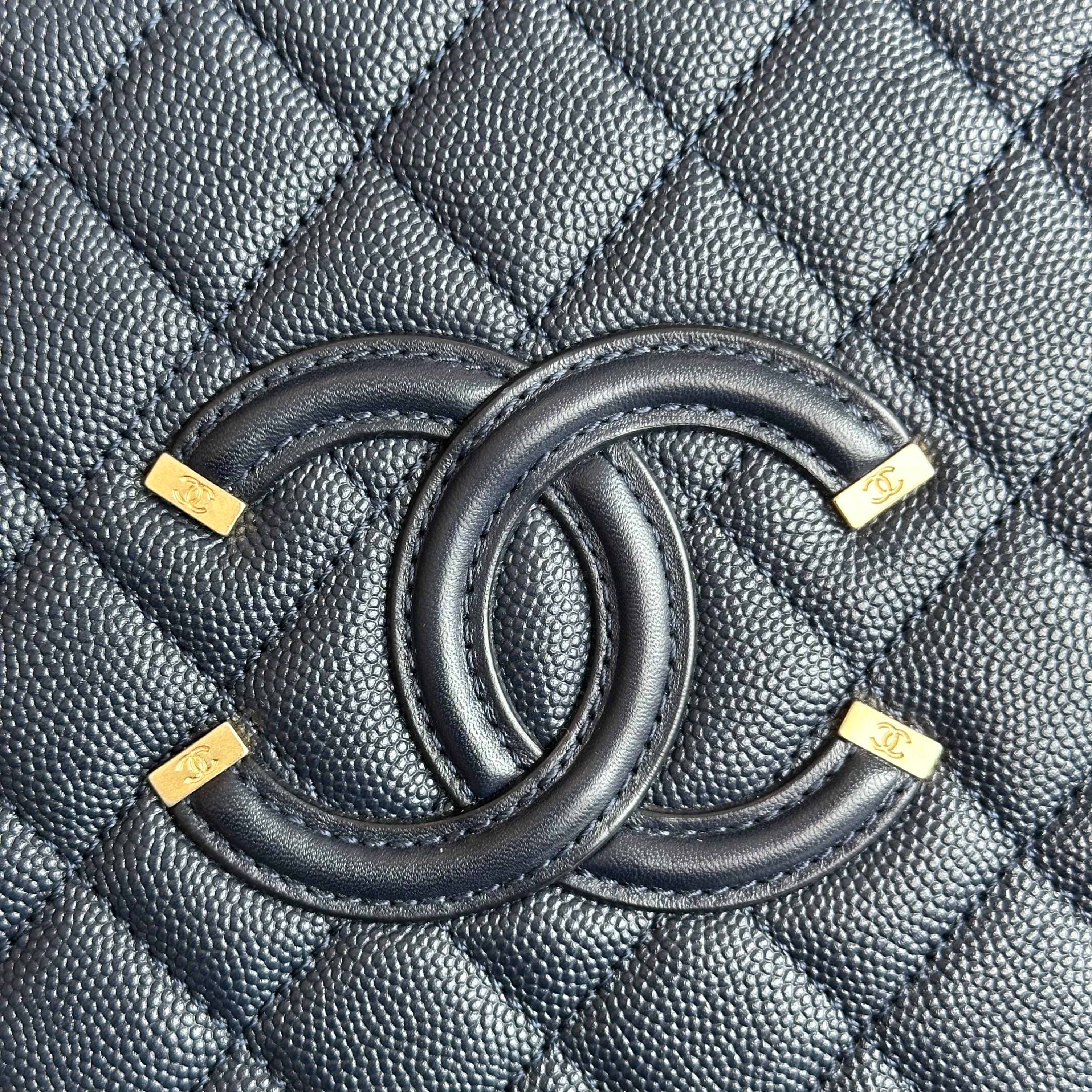 Chanel Medium Vanity Case Caviar Dark Blue GHW No 26 - Luxury Evermore