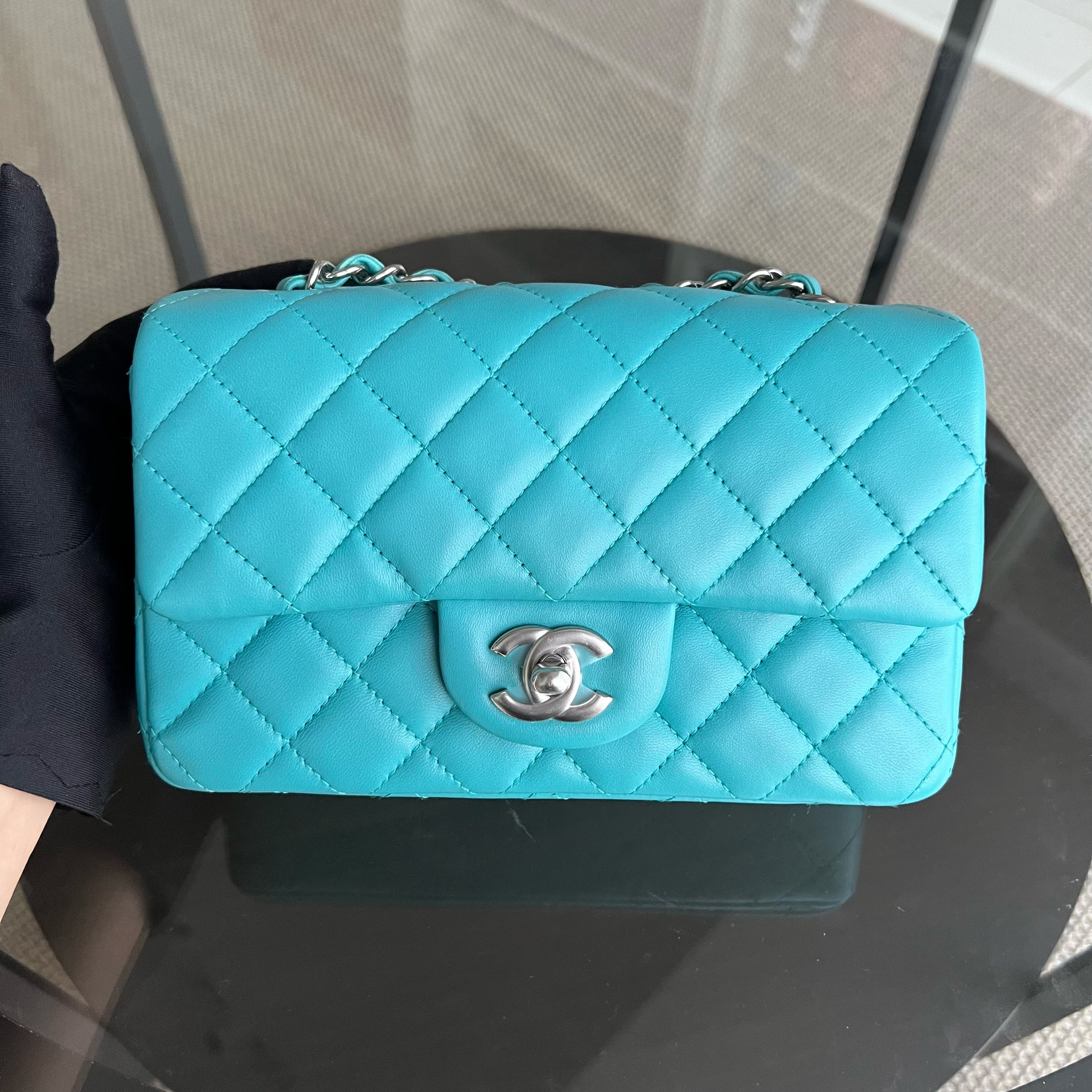 Chanel Mini Rectangular Classic Flap 20CM Quilted Lambskin Green Silver Hardware Series 19 - Luxury Evermore