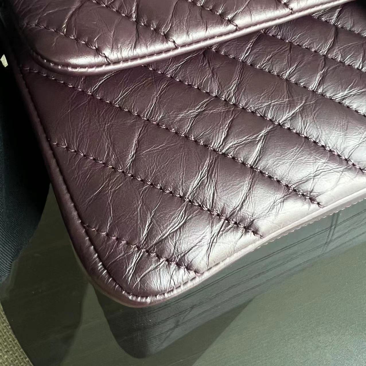 Chanel Reissue 2.55 226 28CM Medium Chevron Calfskin Burgundy GHW No 23 - Luxury Evermore