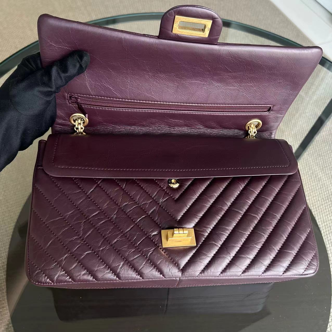 Chanel Reissue 2.55 226 28CM Medium Chevron Calfskin Burgundy GHW No 23 - Luxury Evermore