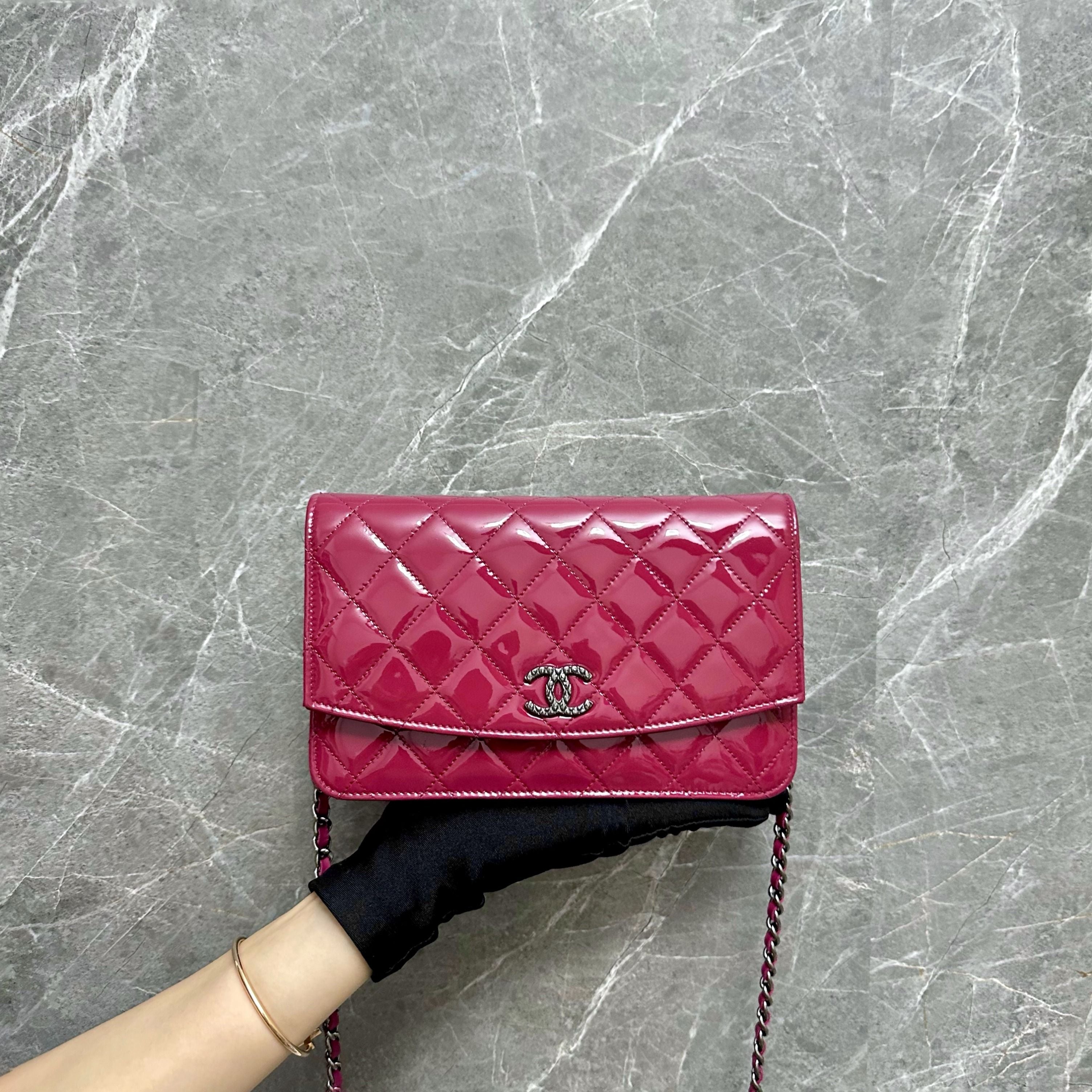 Chanel Wallet On Chain WOC Plum Patent Leather No 20 - Luxury Evermore