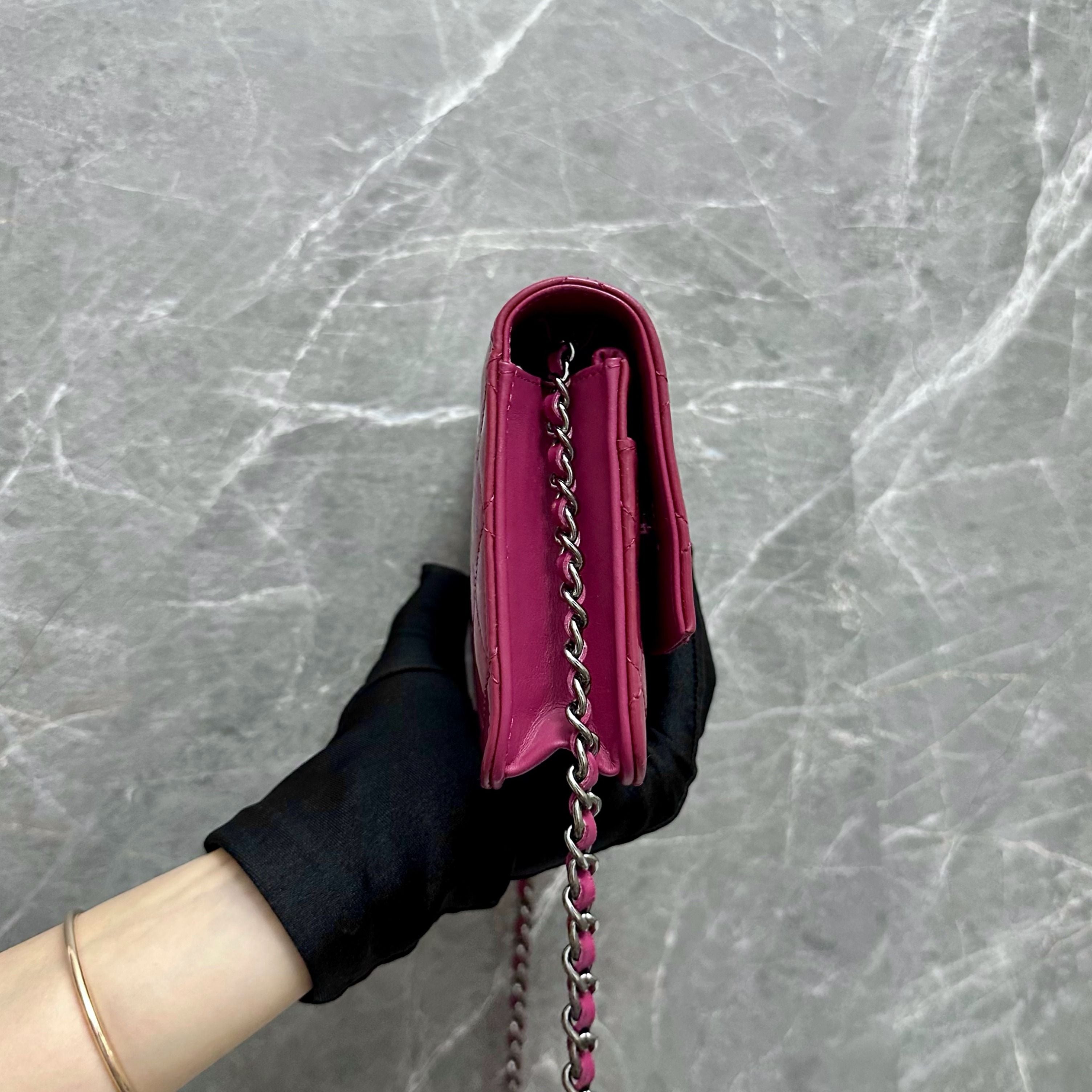 Chanel Wallet On Chain WOC Plum Patent Leather No 20 - Luxury Evermore