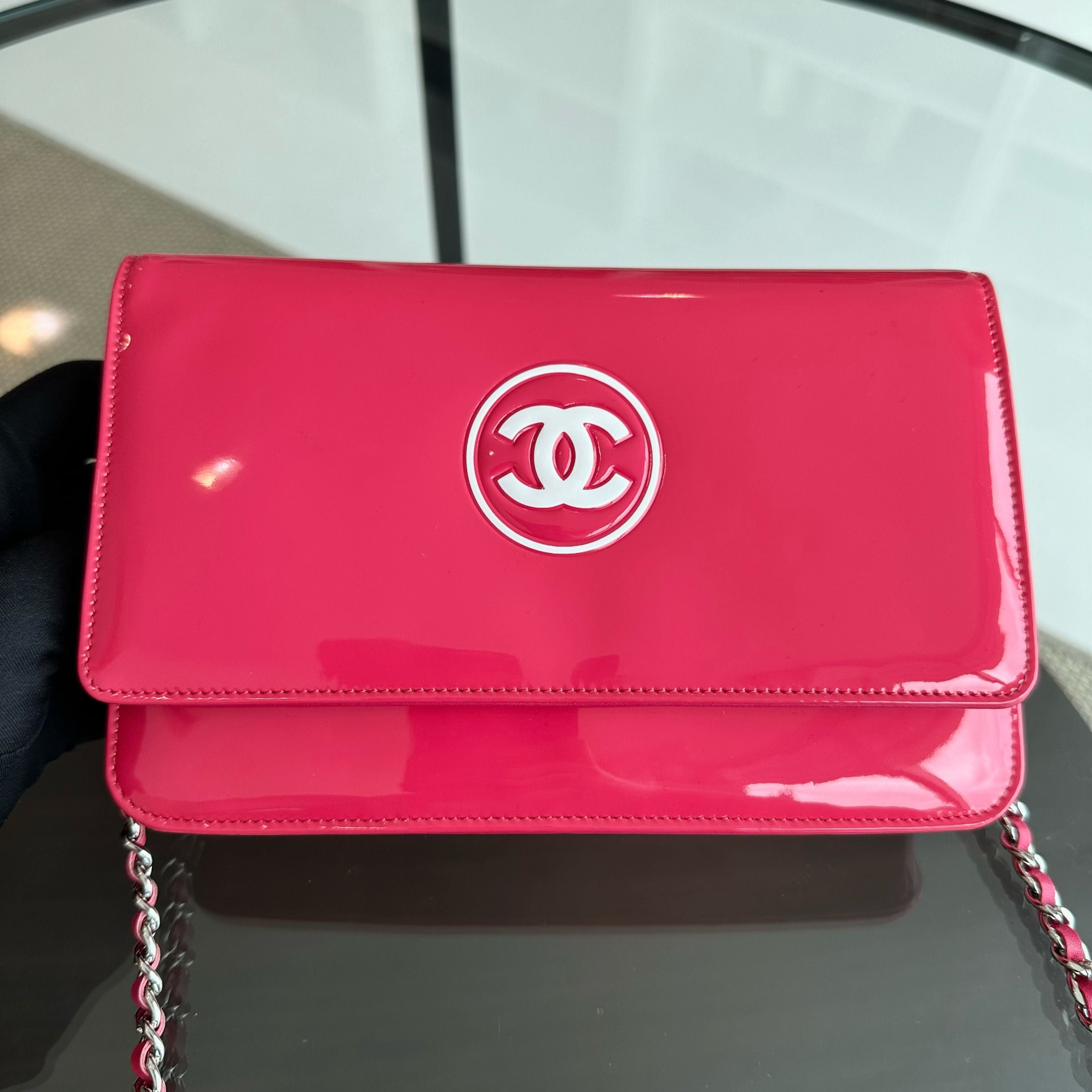 Chanel WOC Wallet On Chain CC Patent Leather Pink No 17 - Luxury Evermore