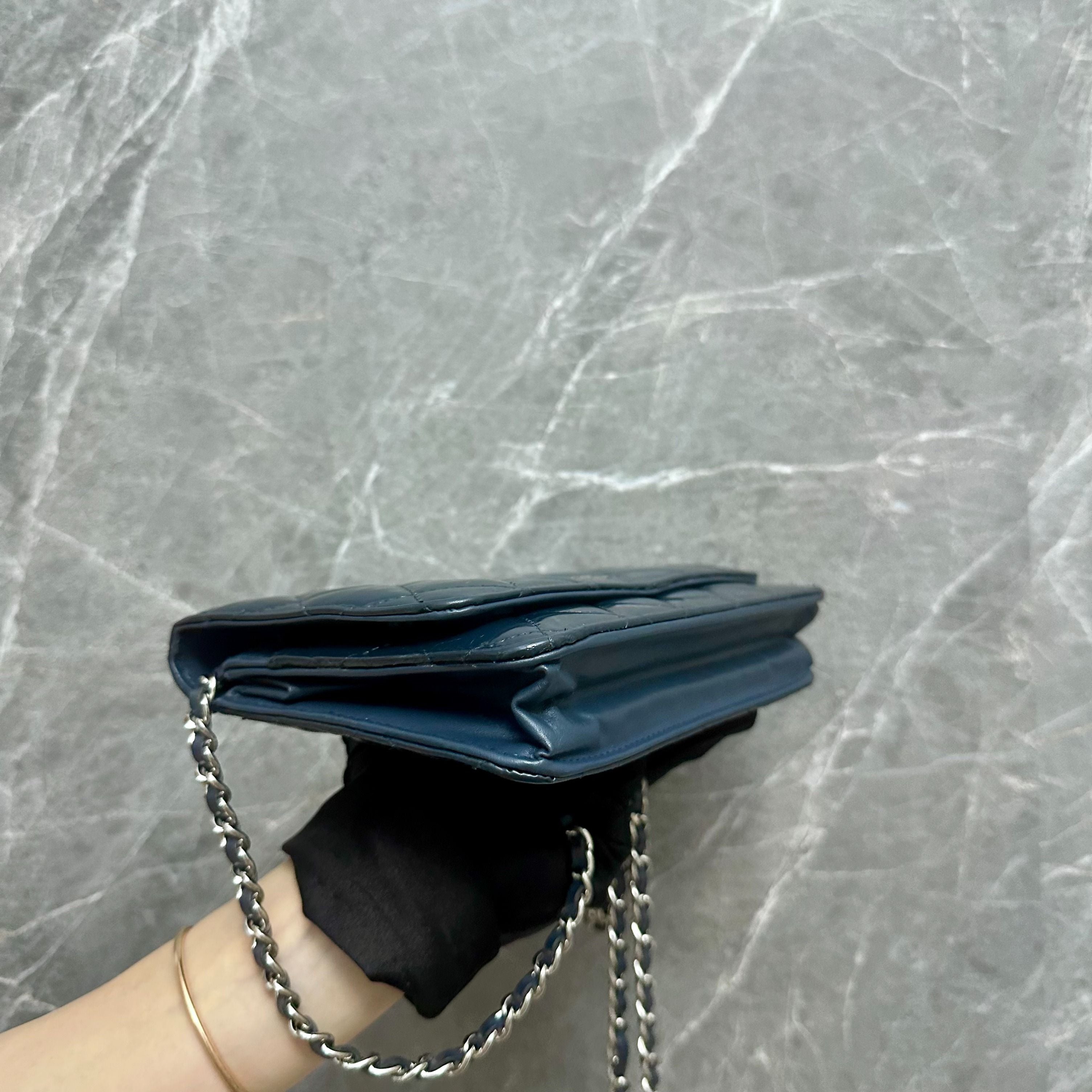 Chanel WOC Wallet On Chain Dark Blue Patent Leather No 20 - Luxury Evermore