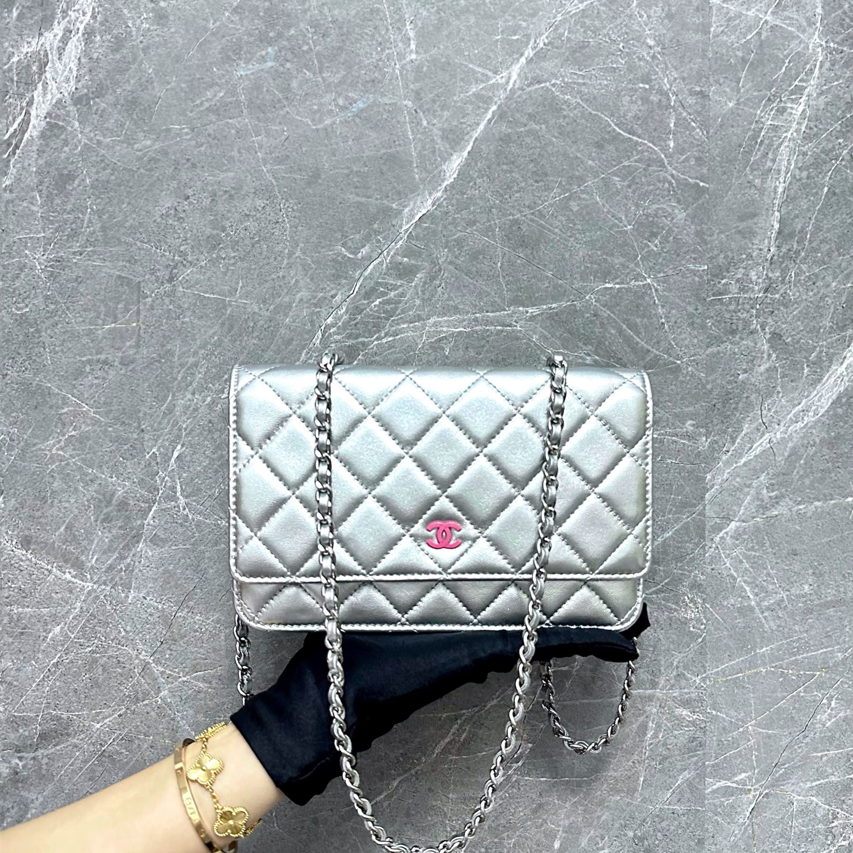 Chanel WOC Wallet On Chain Metallic Silver Lambskin No 16 - Luxury Evermore