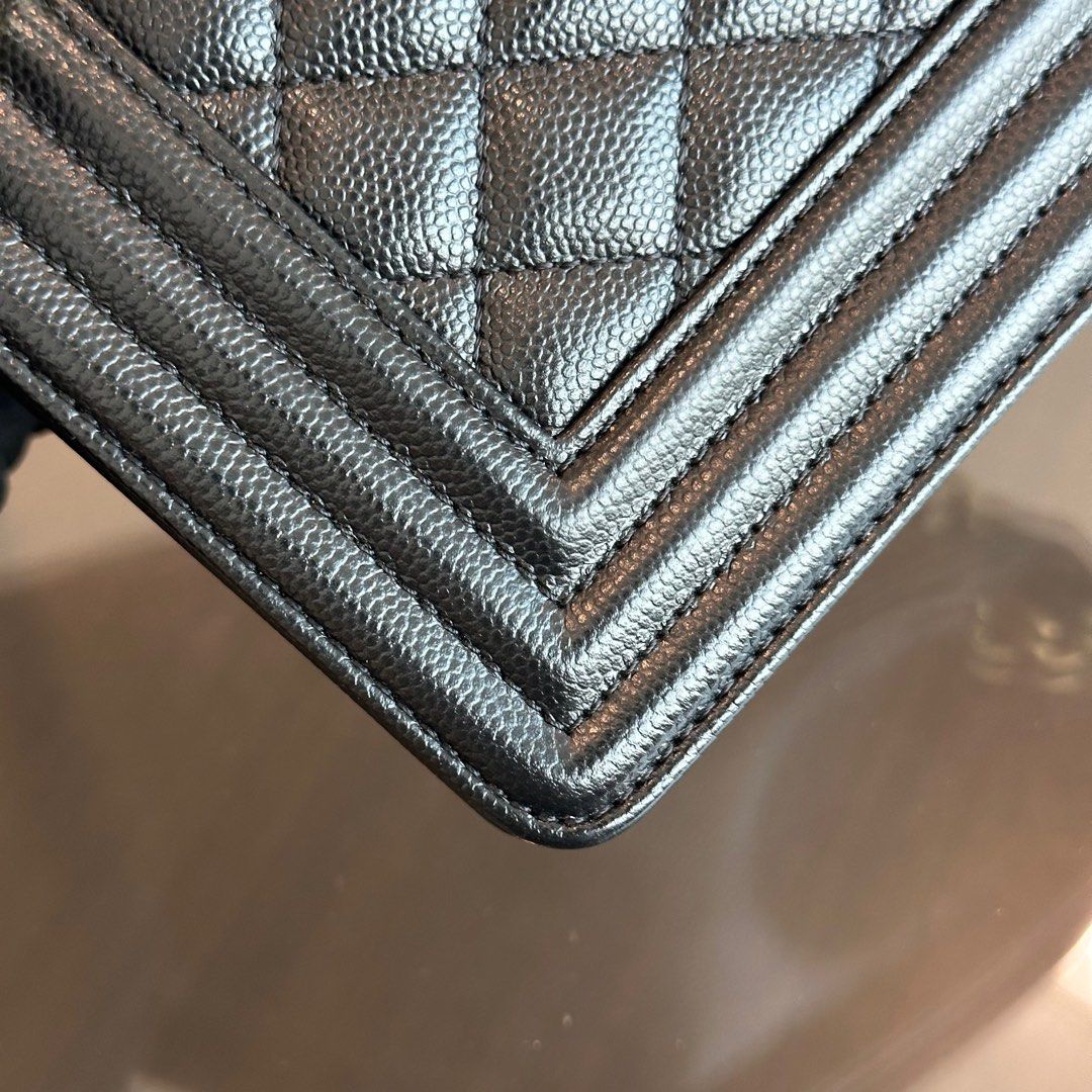 Boy Caviar Old Medium 25CM Quilted Leboy Black GHW No 26