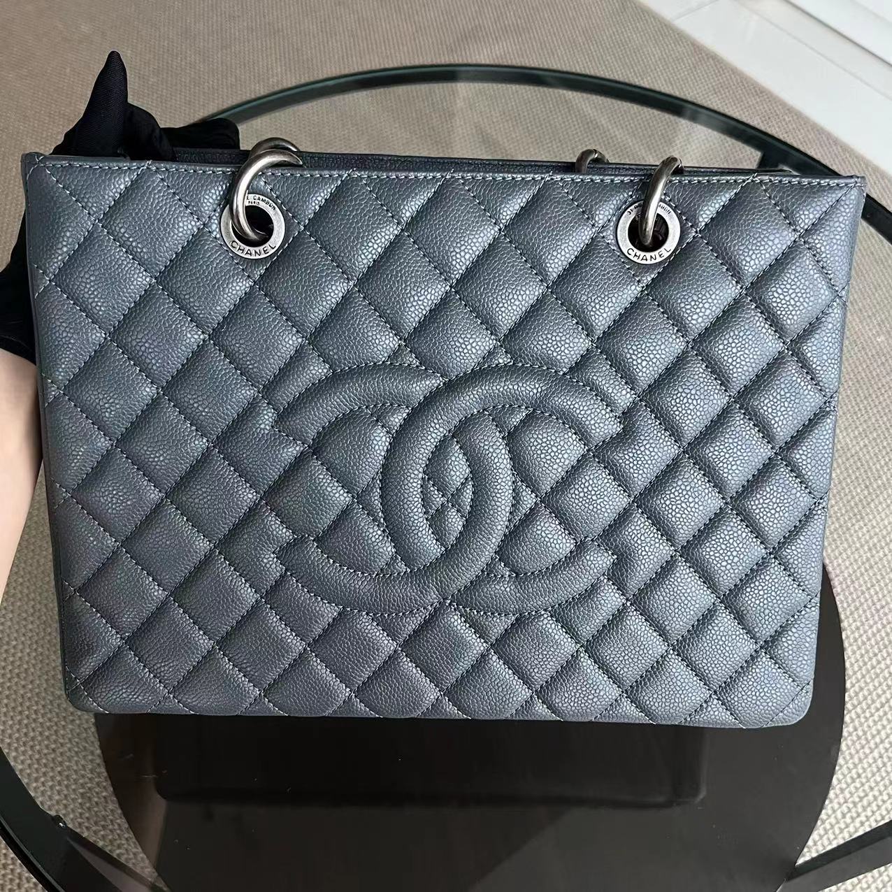 Chanel Caviar GST Grand Shopping Tote Quilted Grained Calfskin Grey Silver Hardware Series 13