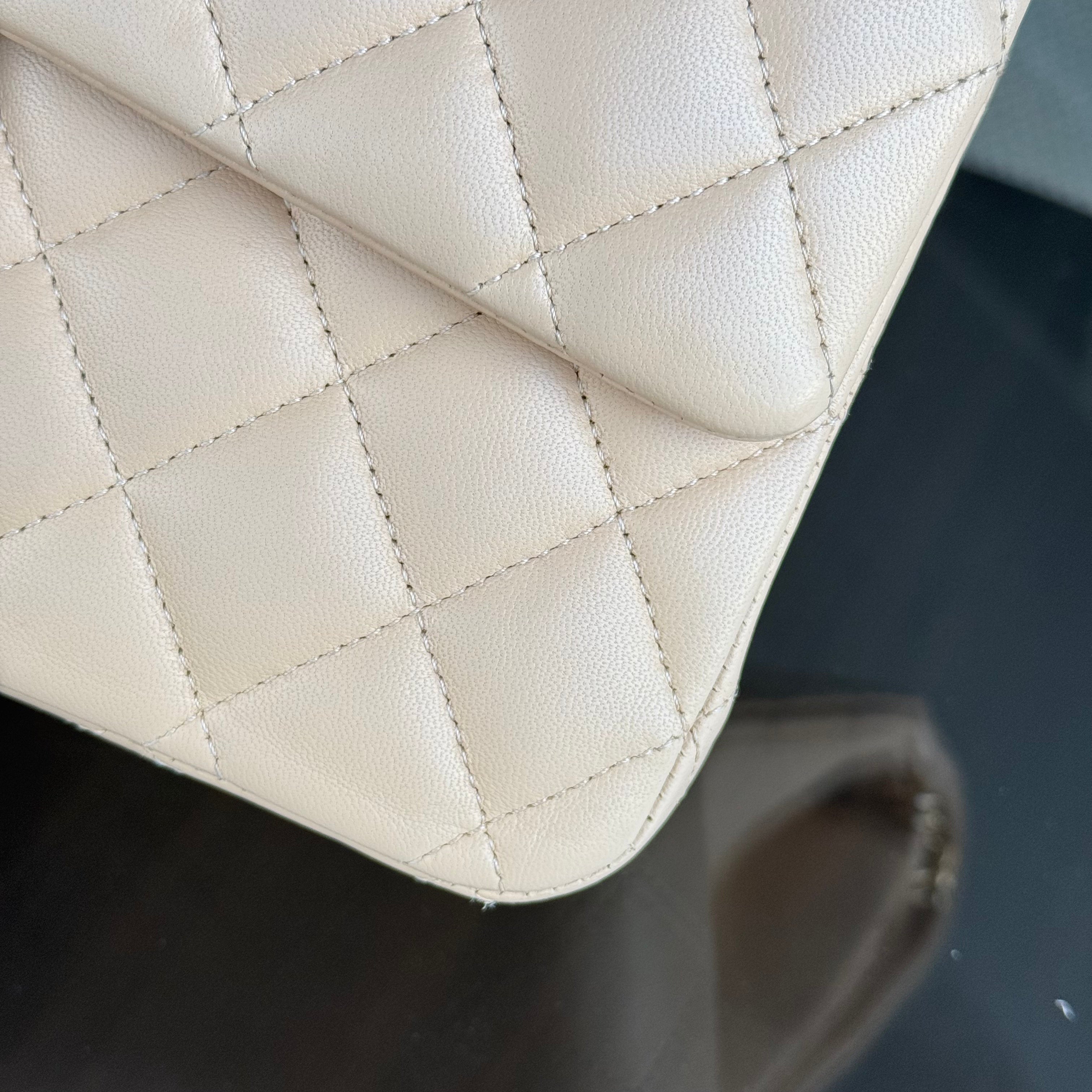 Chanel Classic Flap Medium - 25CM Quilted Lambskin Beige Gold Hardware Series 23