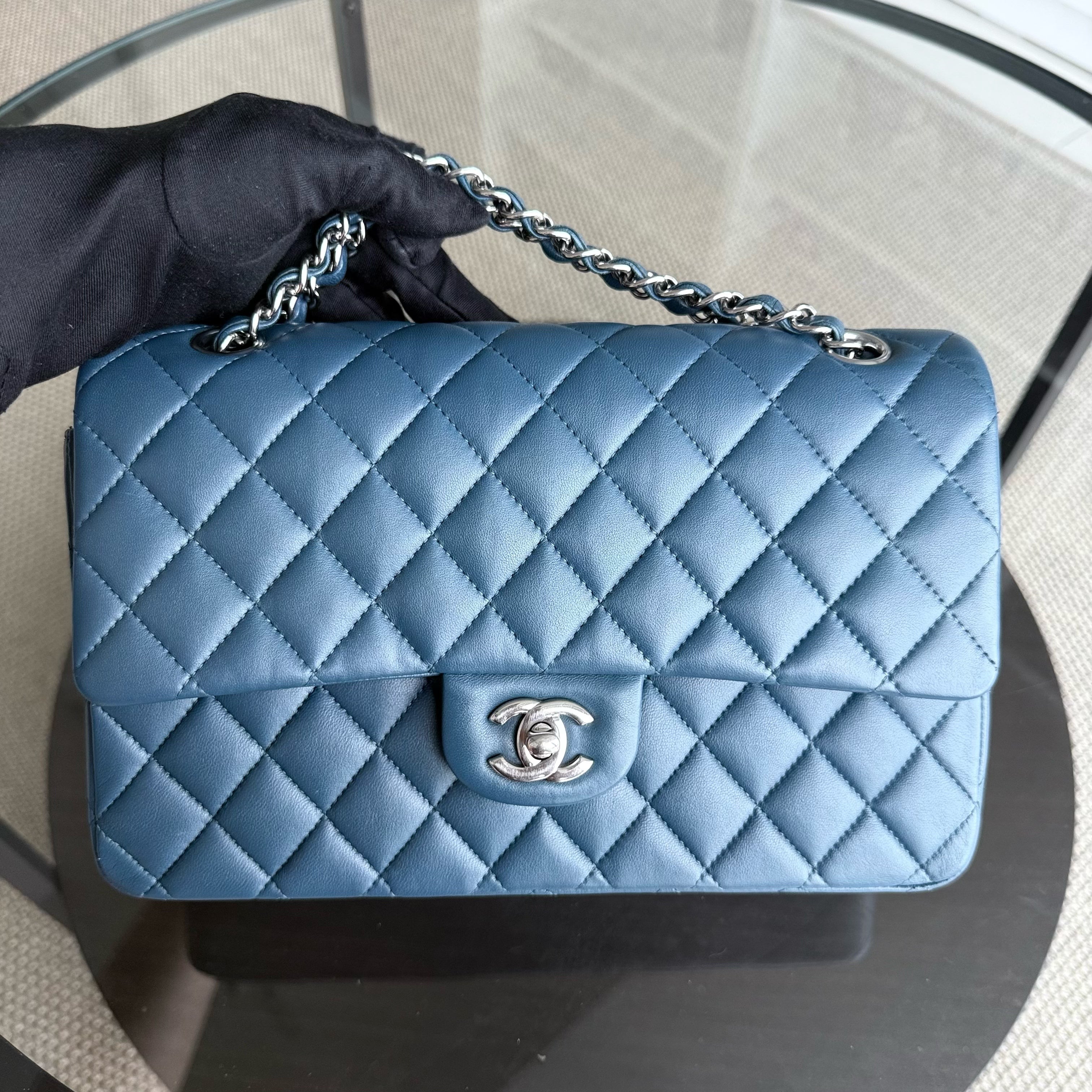 Chanel Classic Flap Medium - Caviar 25CM Quilted Blue Silver Hardware Series 28