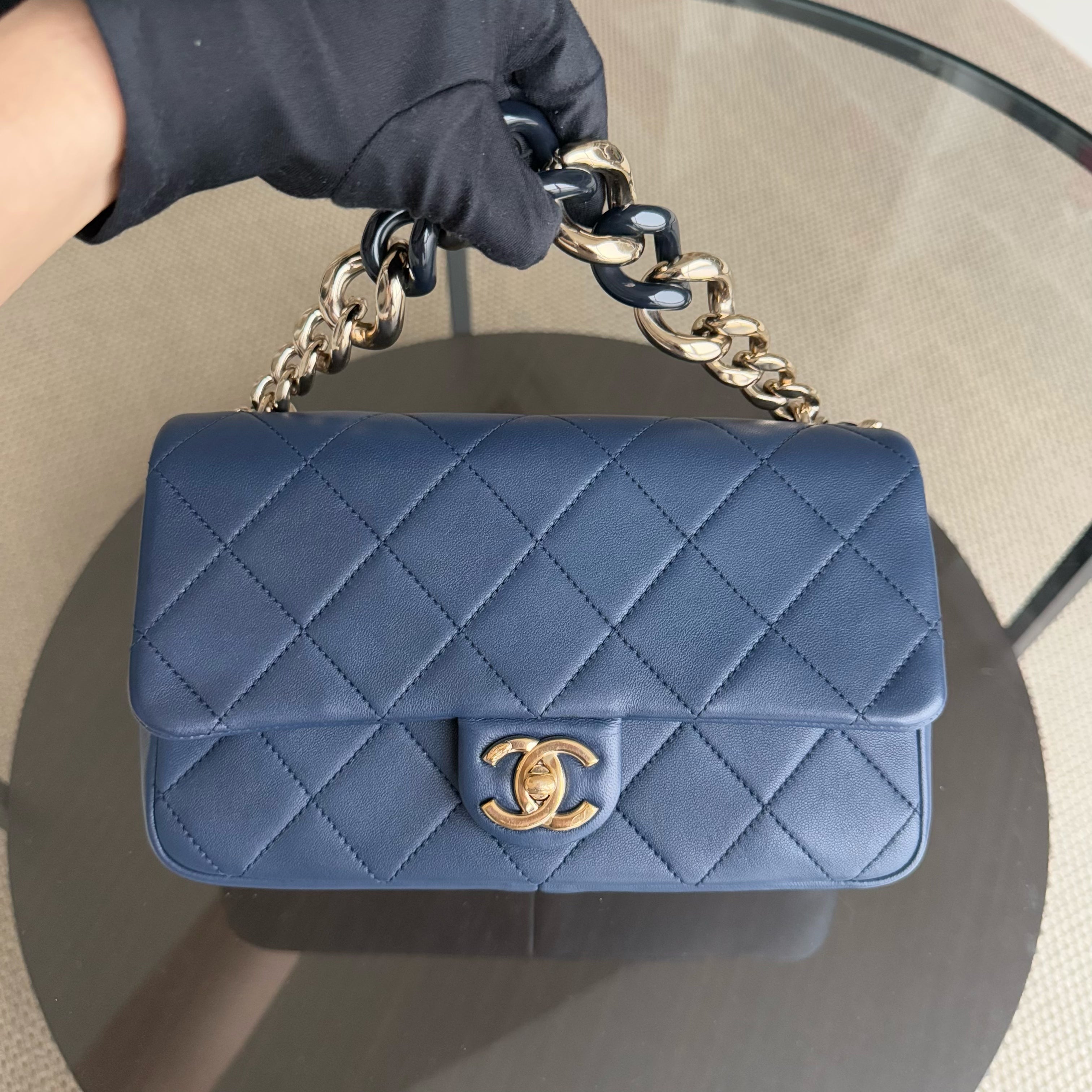 Chanel 2020 Elegant Resin Chain Seasonal Flap - Quilted Lambskin Dark Blue GHW No 29