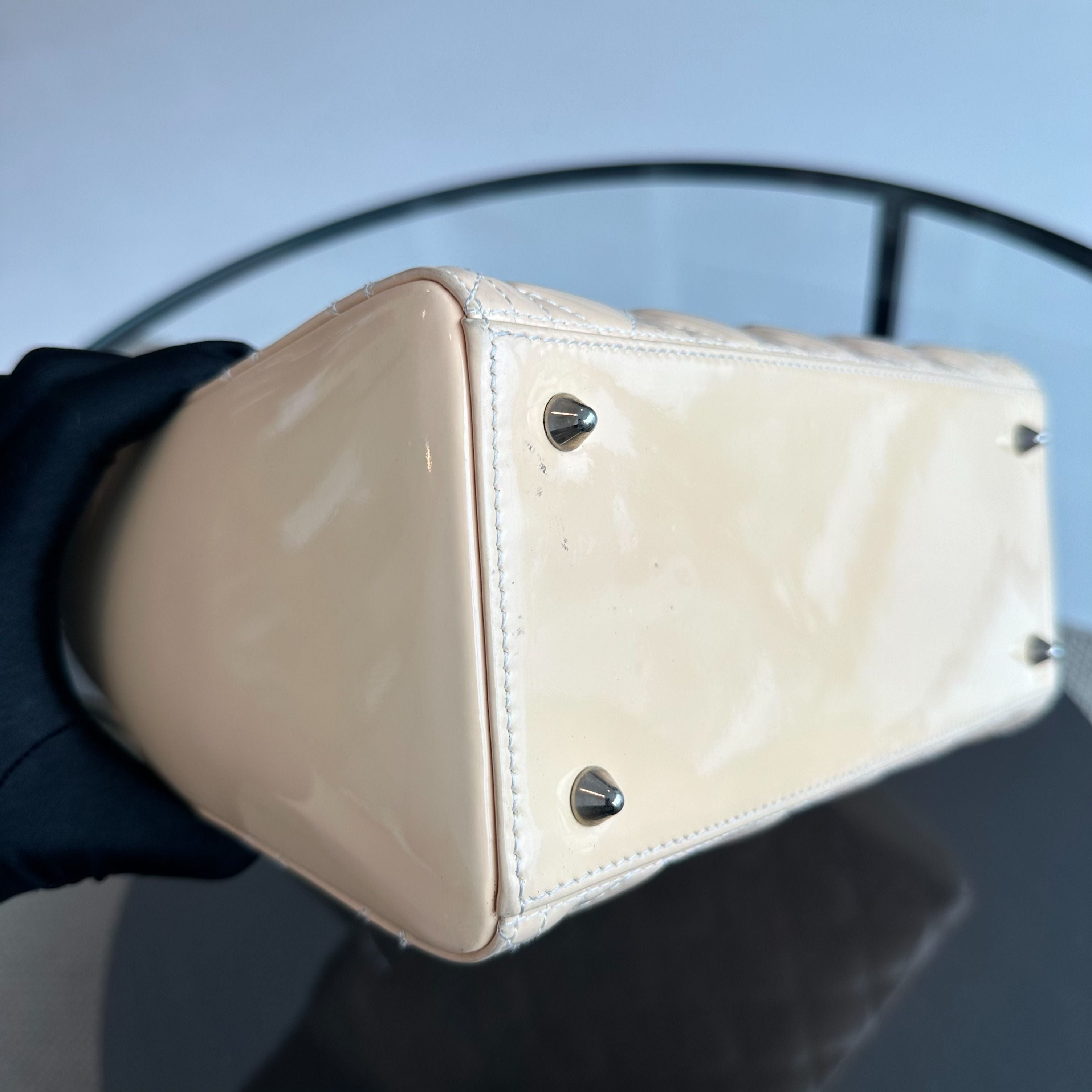 Lady Medium Patent Leather Beige SHW