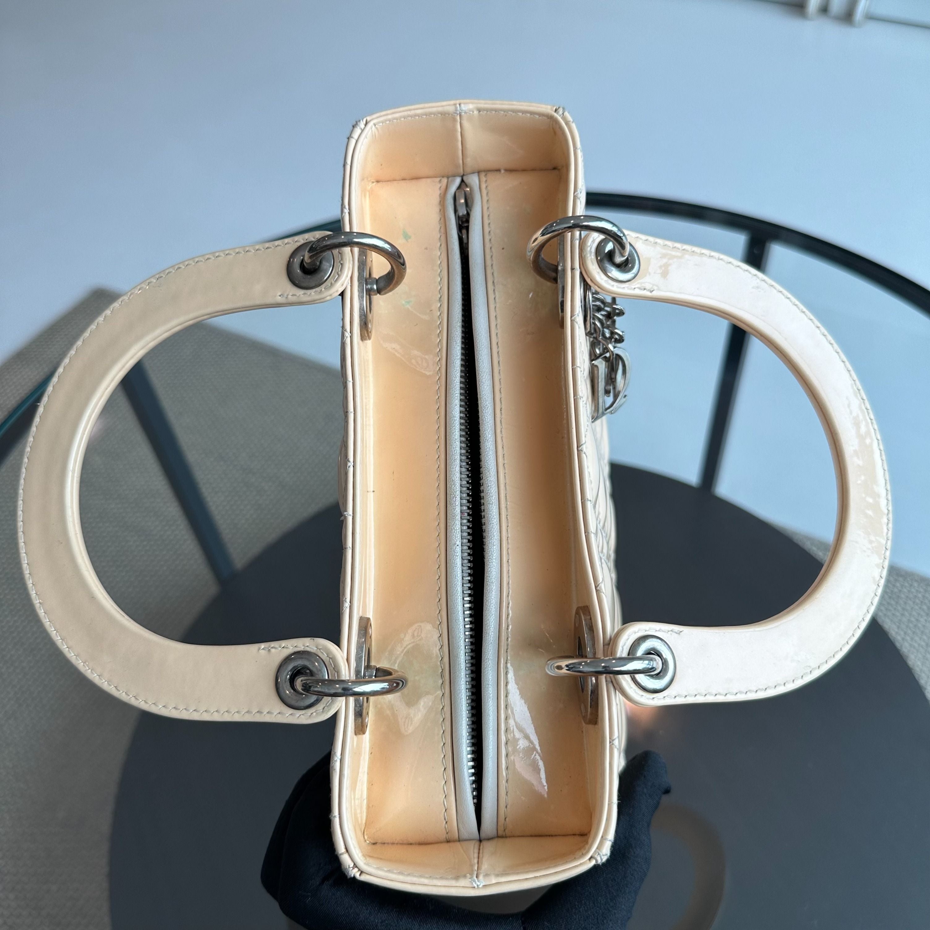 Lady Medium Patent Leather Beige SHW