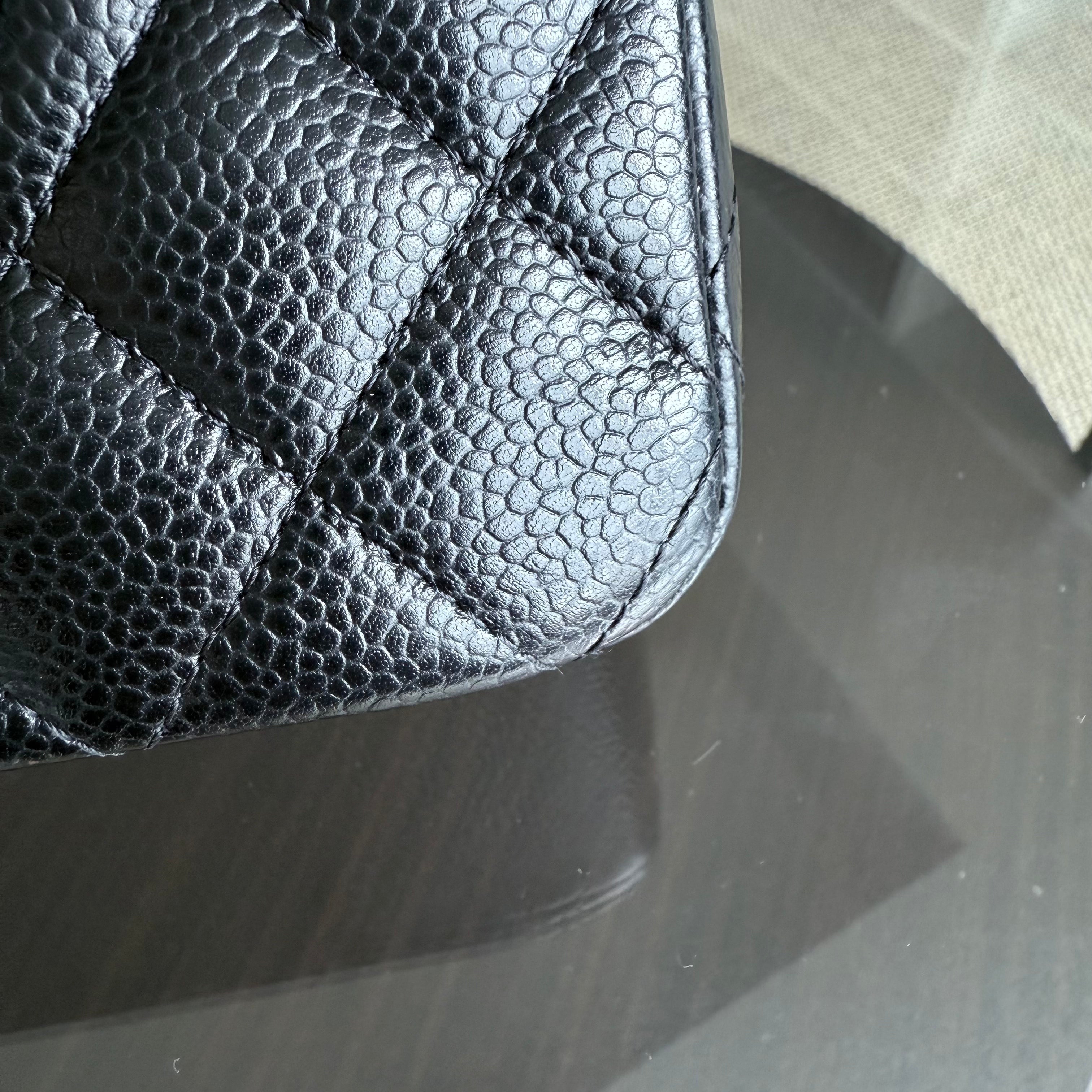 Chanel Classic Flap Medium - Caviar 25CM Quilted Black Gold Hardware Series 19