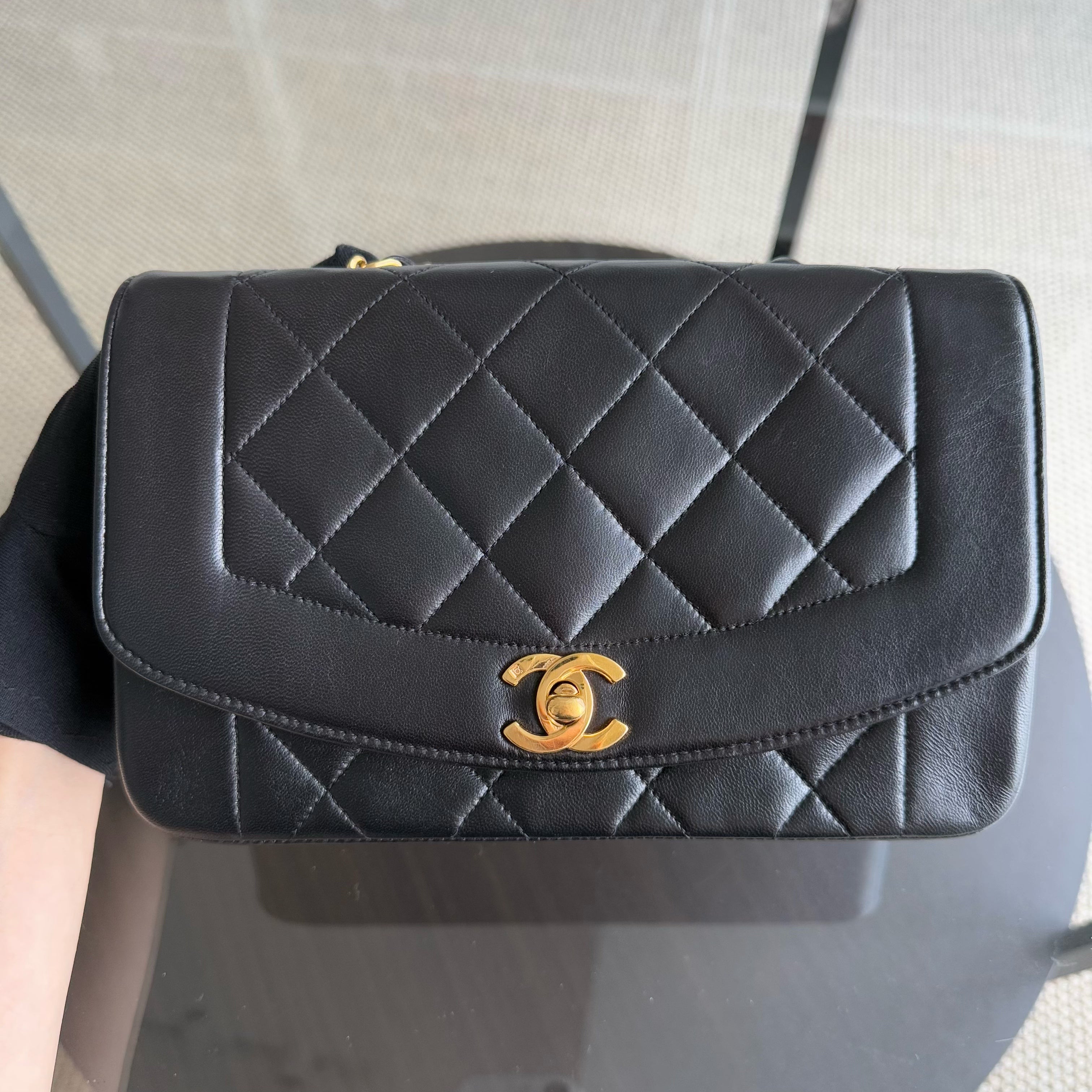 Chanel Diana Small - 23CM Quilted Lambskin Black Gold Hardware Series 3