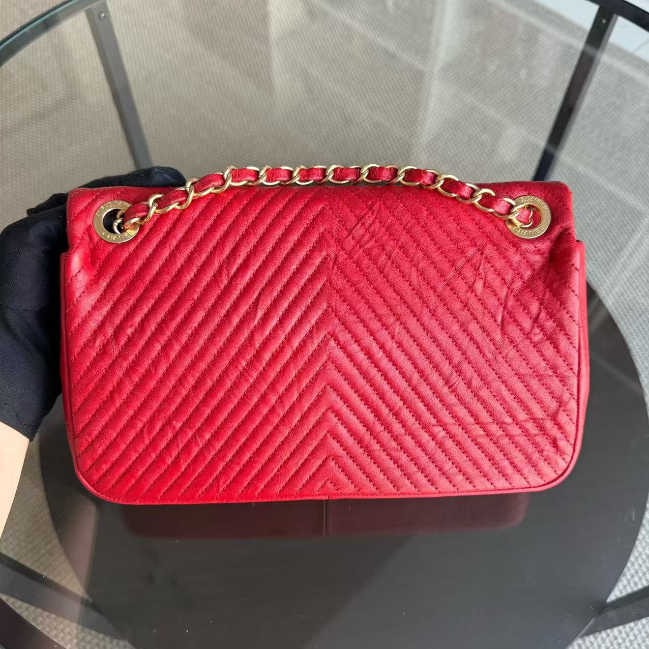 Chanel Herringbone Medallion - Chevron Seasonal Flap Red Calfskin Aged Gold Hardware Series 21