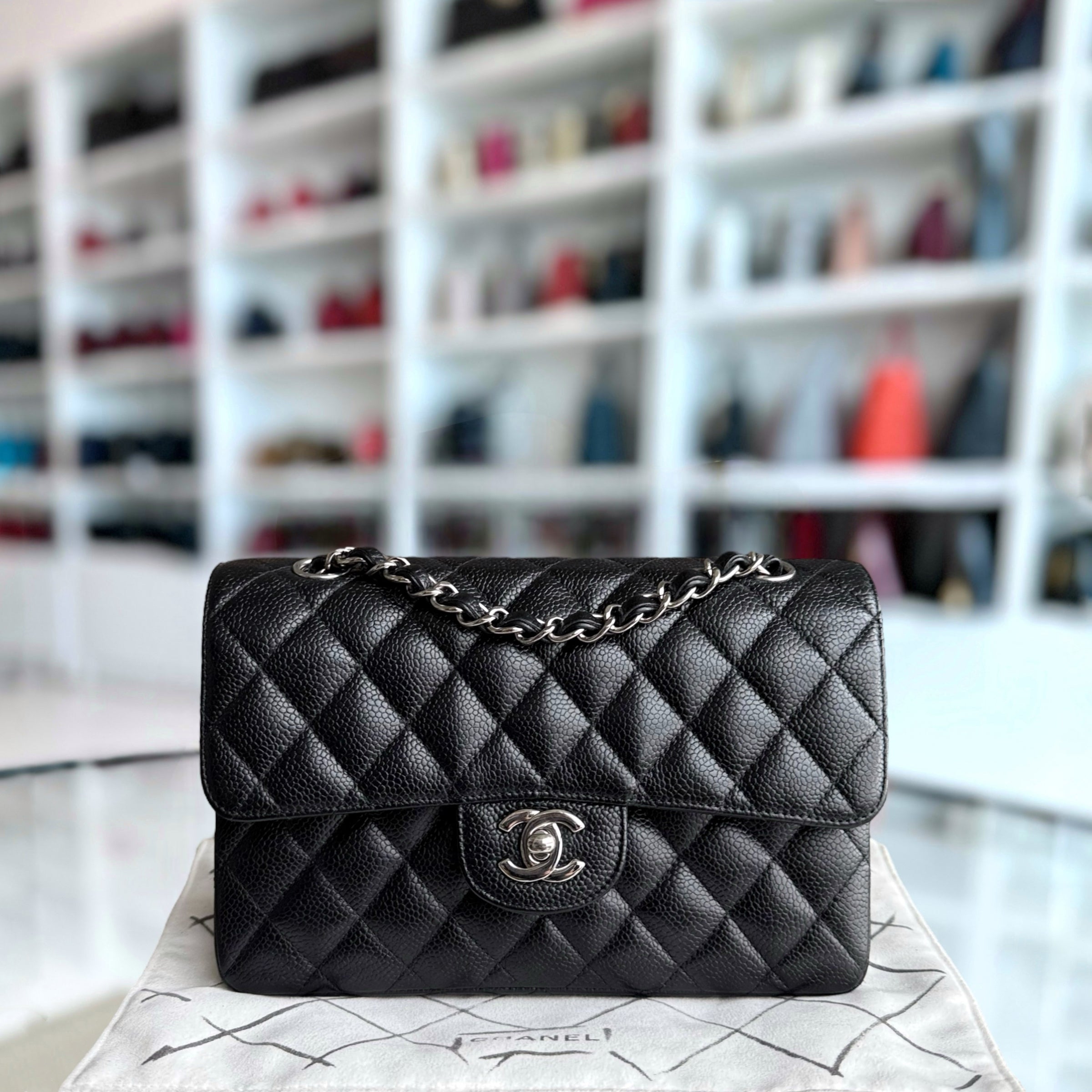 Chanel Classic Flap Small - Caviar 23CM Quilted Black Silver Hardware